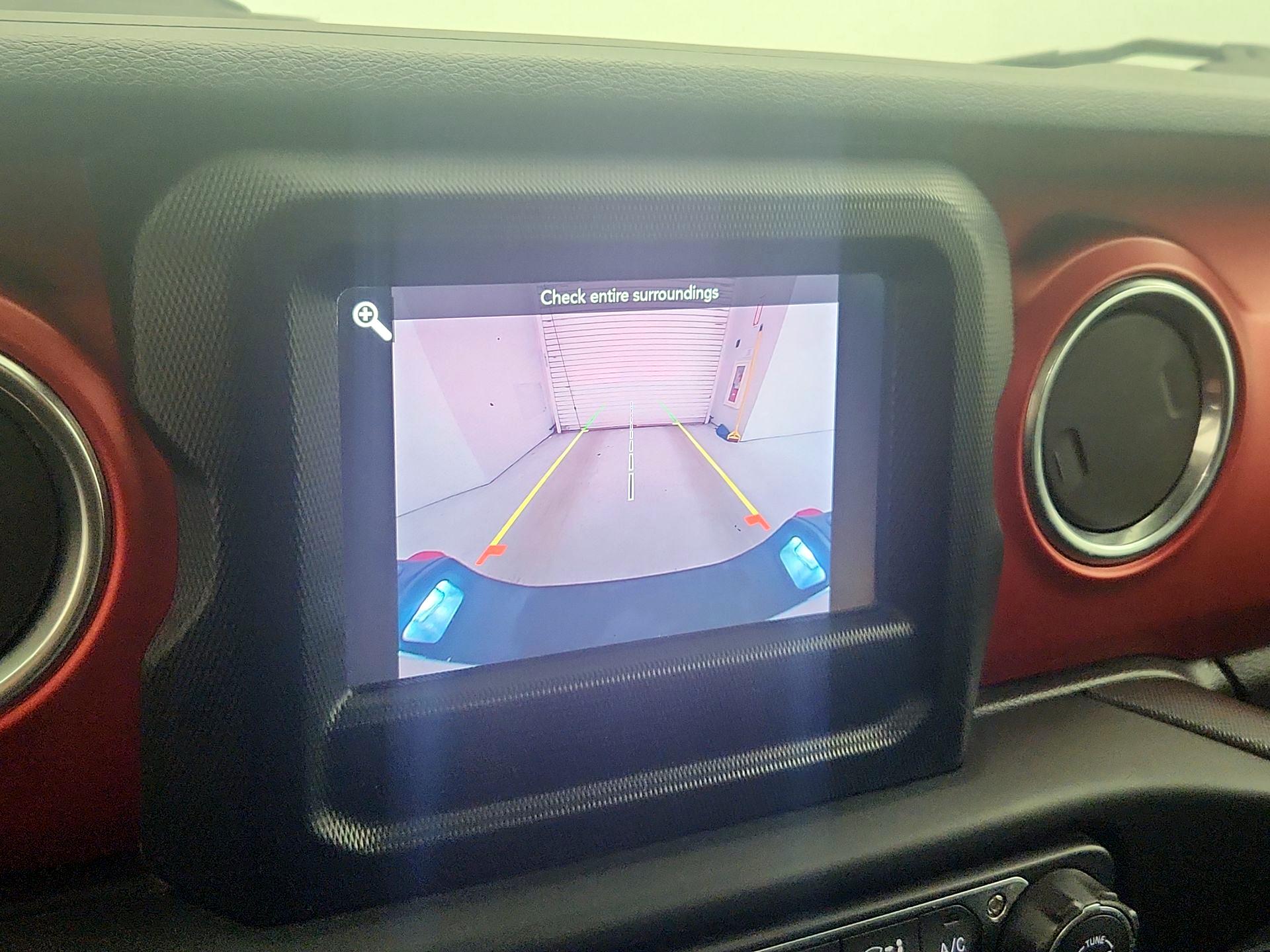 Thumbnail: 2020 Jeep Gladiator - 14