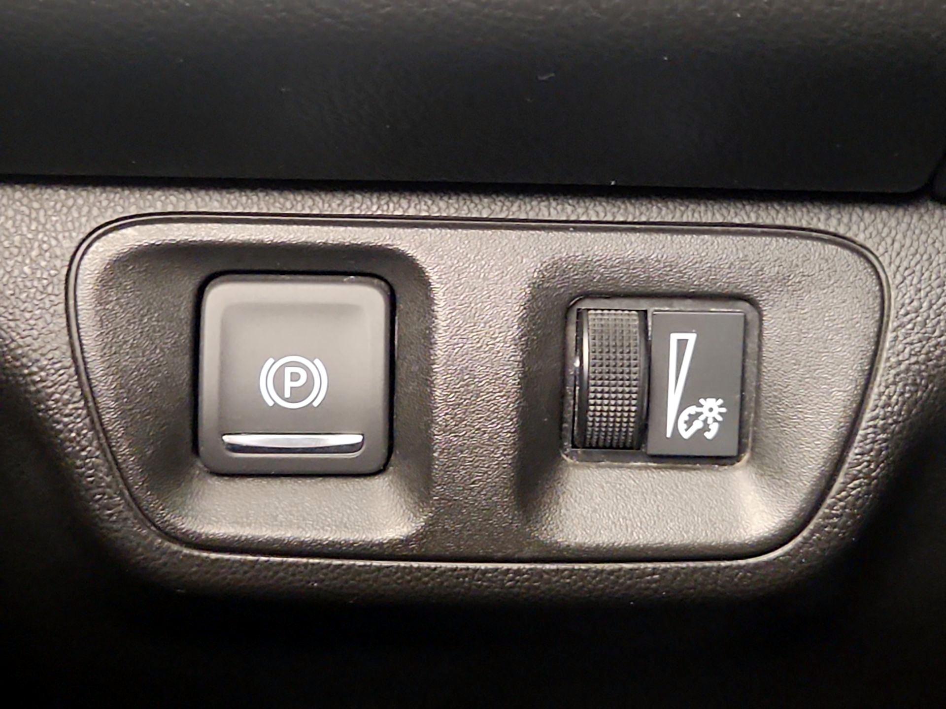 Thumbnail: 2021 GMC Acadia - 13