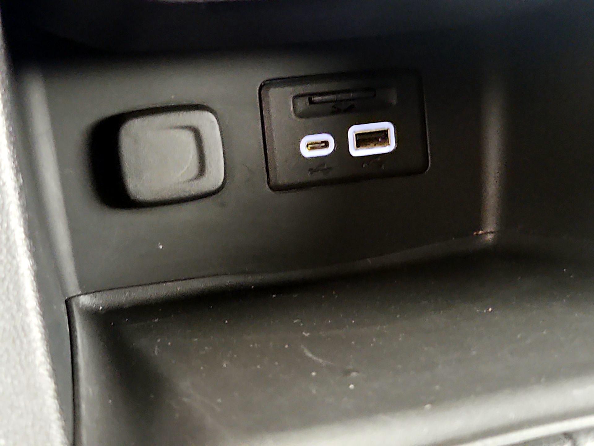 Thumbnail: 2021 GMC Acadia - 19