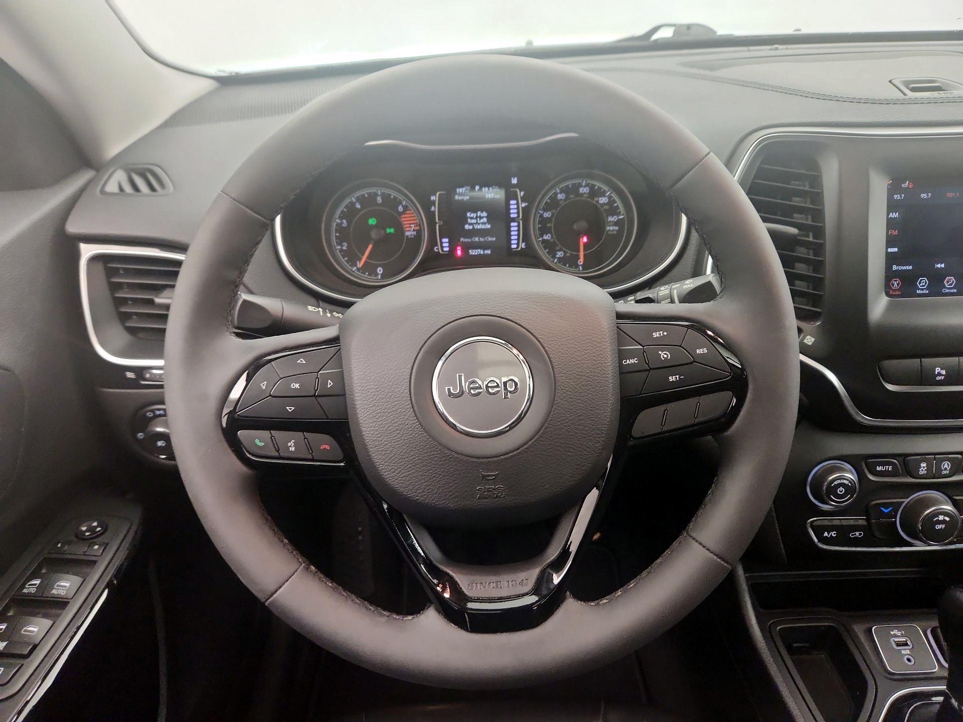 Thumbnail: 2021 Jeep Cherokee - 10