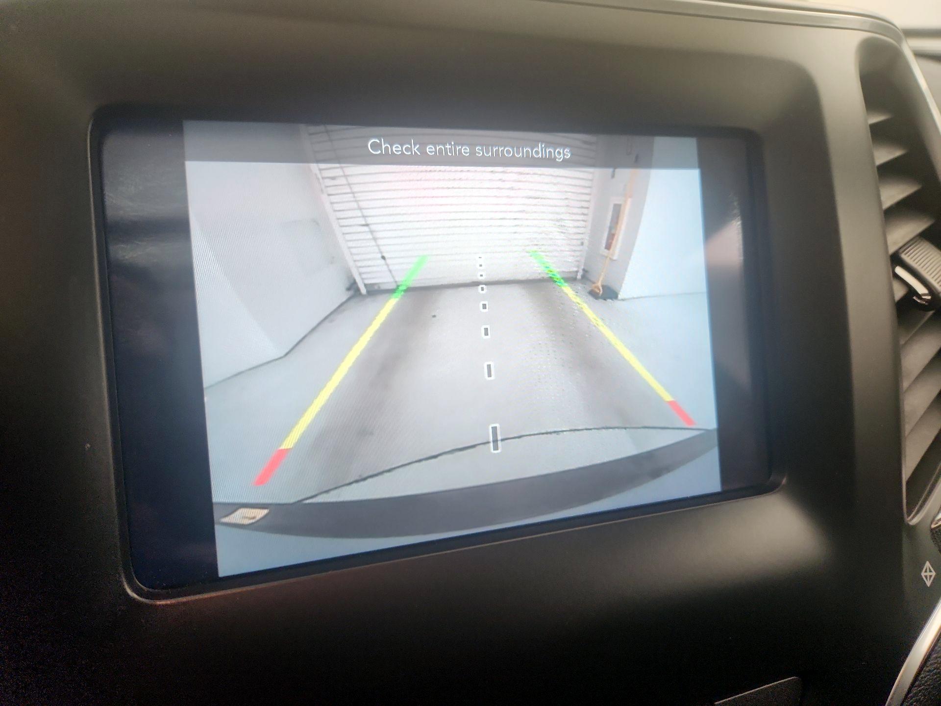 Thumbnail: 2021 Jeep Cherokee - 14