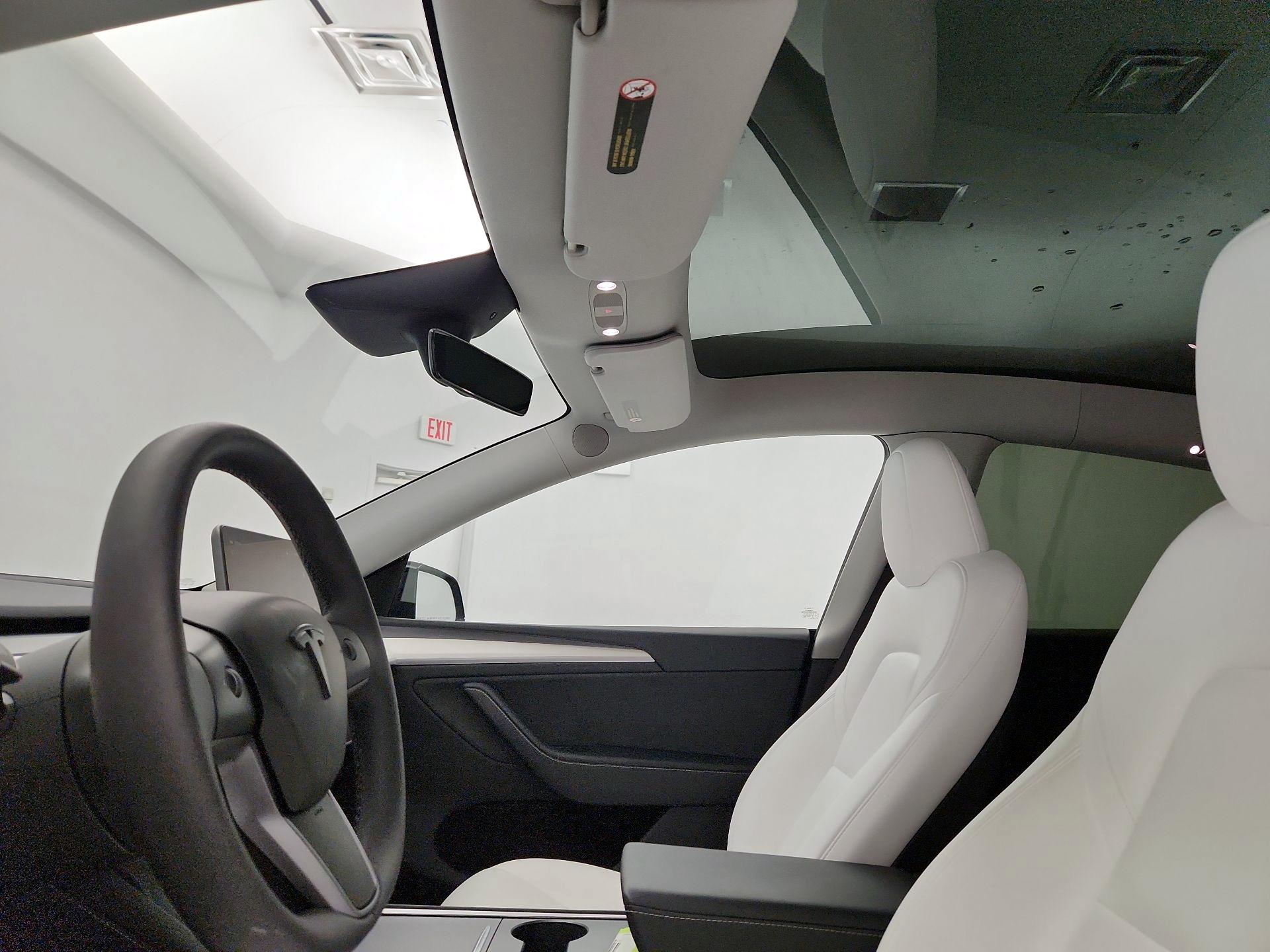 Thumbnail: 2024 Tesla Model Y - 17