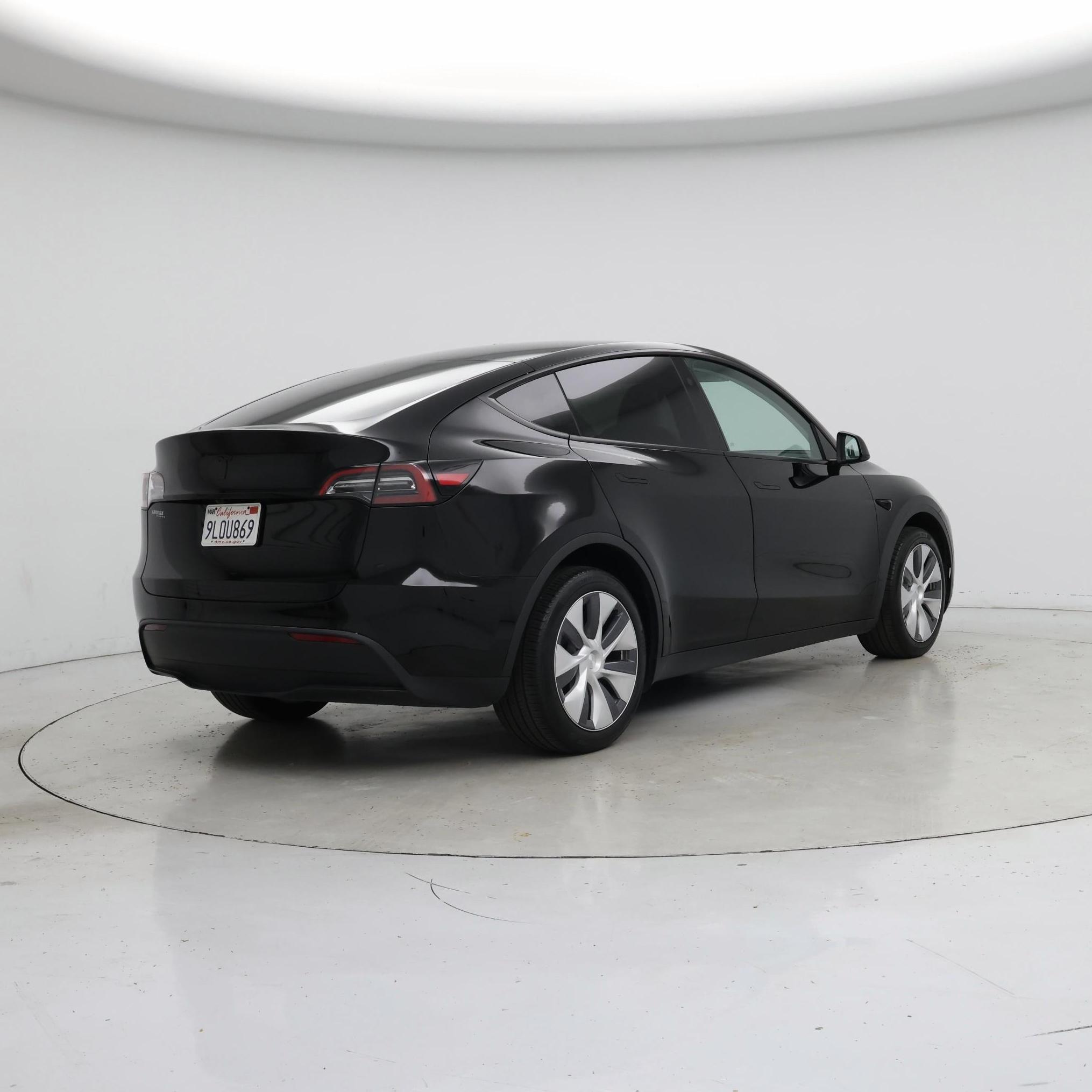 Thumbnail: 2024 Tesla Model Y - 8