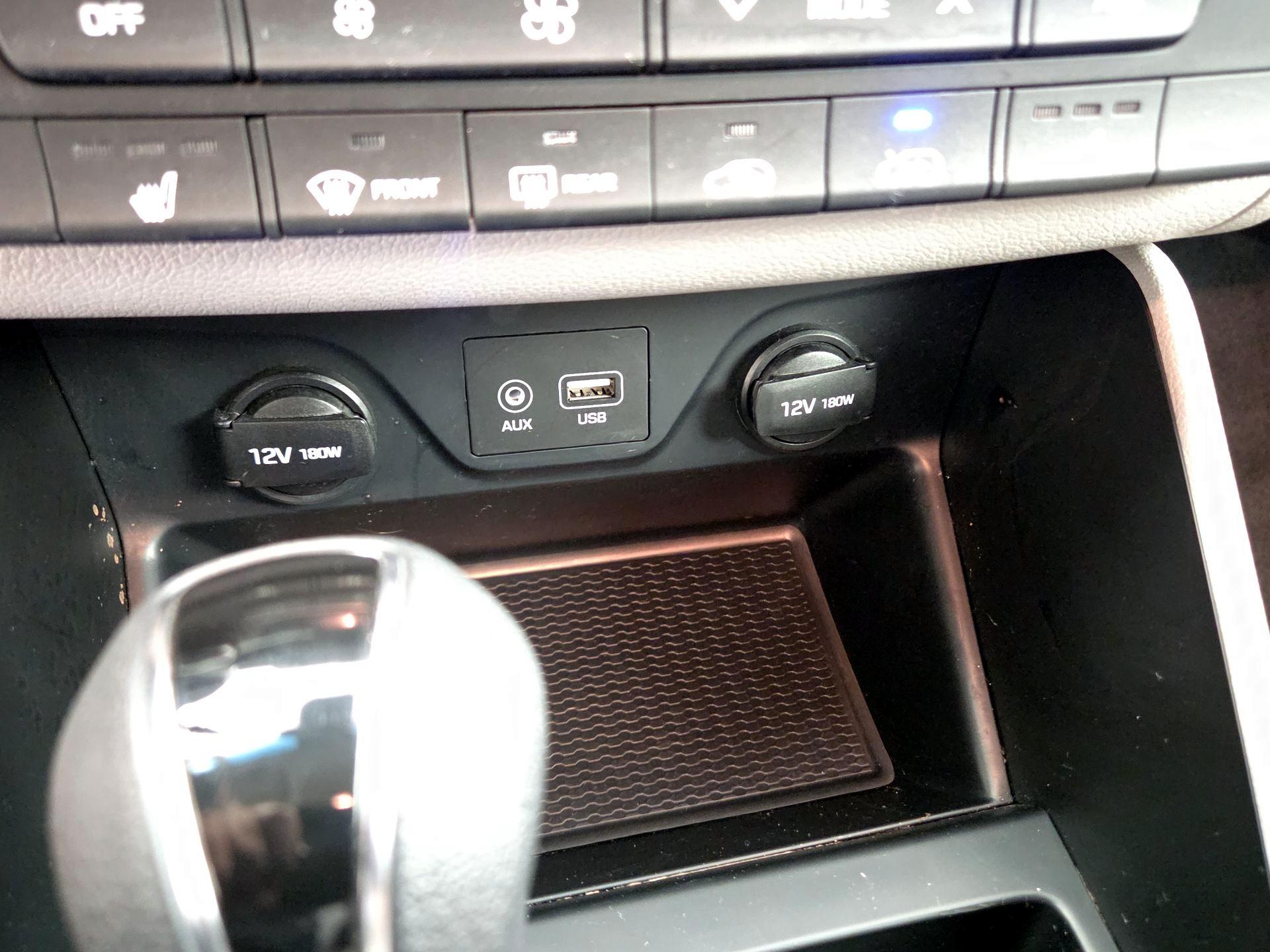 Thumbnail: 2020 Hyundai Tucson - 18