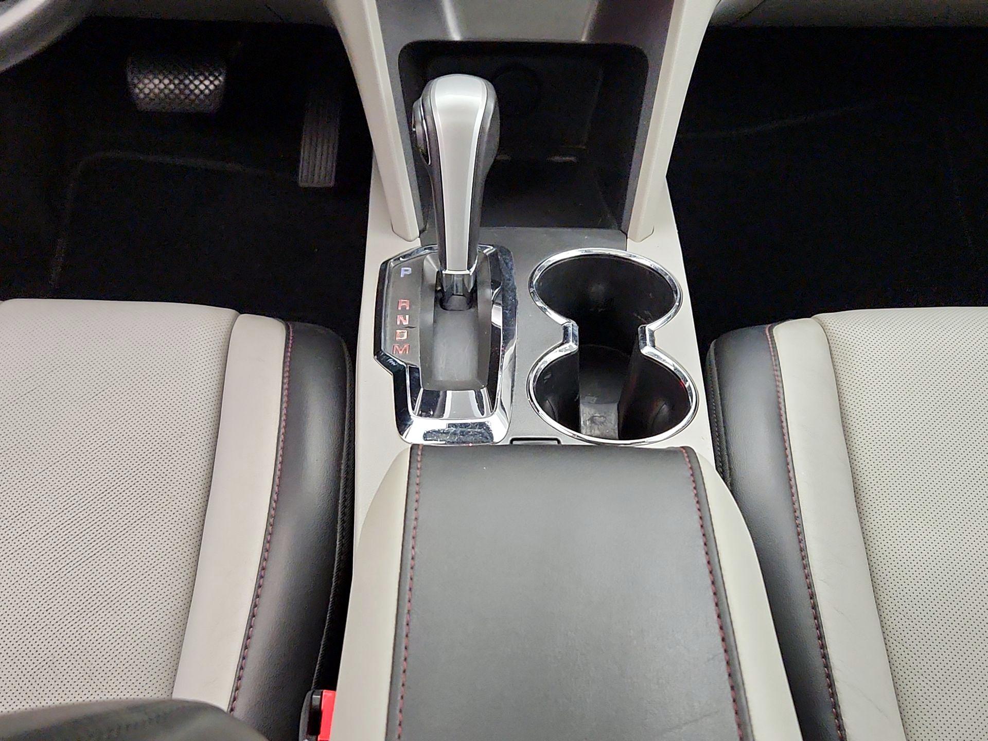 Thumbnail: 2015 GMC Terrain - 16