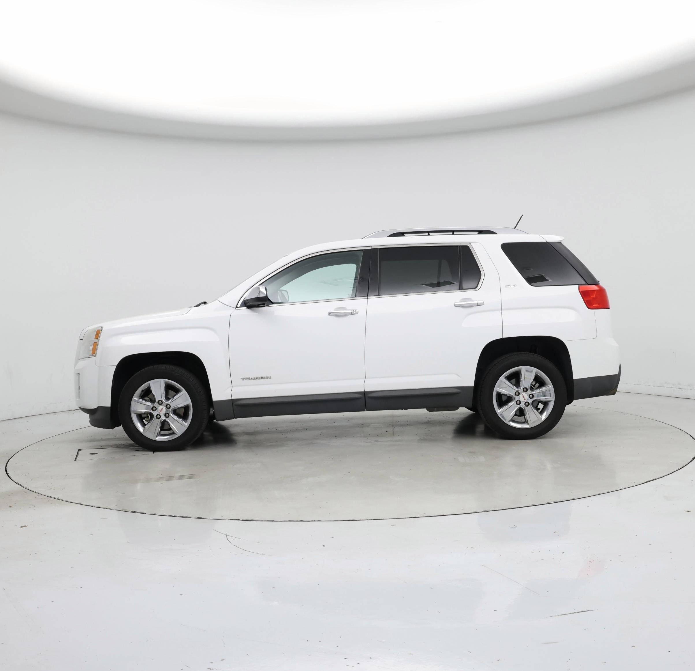 Thumbnail: 2015 GMC Terrain - 3