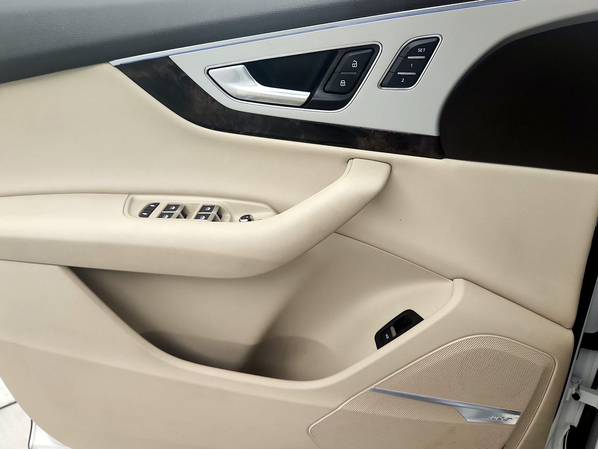 Thumbnail: 2018 Audi Q7 - 12