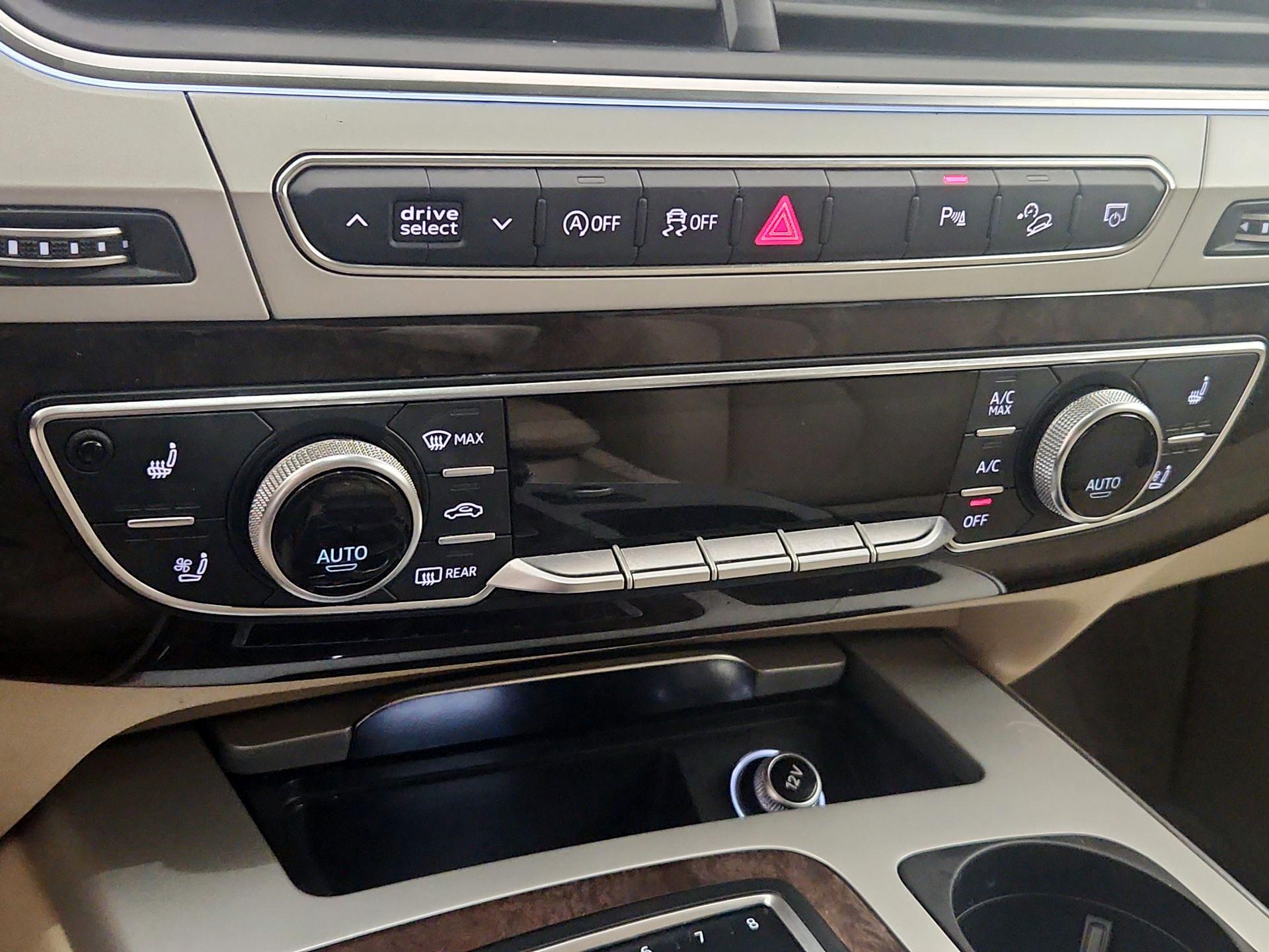 Thumbnail: 2018 Audi Q7 - 15