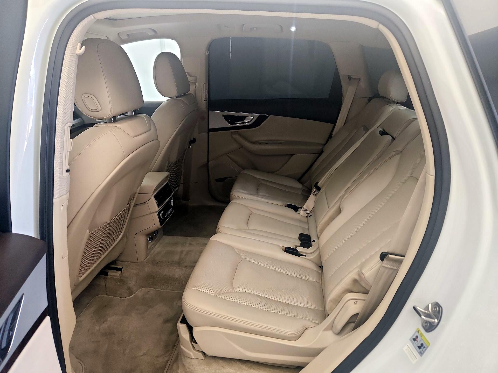 Thumbnail: 2018 Audi Q7 - 18