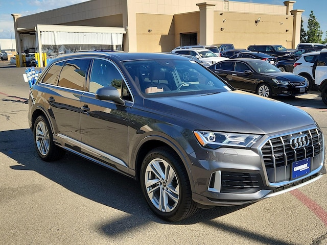 Gray 2021 Audi Q7 quattro Premium 45 TFSI SUV / Crossover All-Wheel Drive Automatic