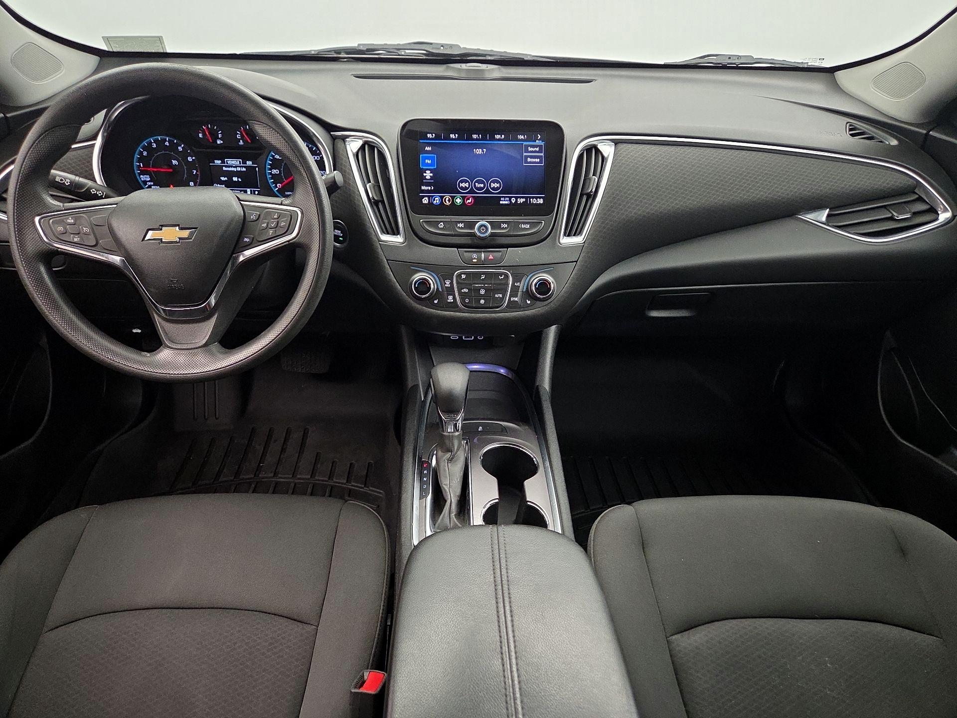 Thumbnail: 2021 Chevrolet Malibu - 9
