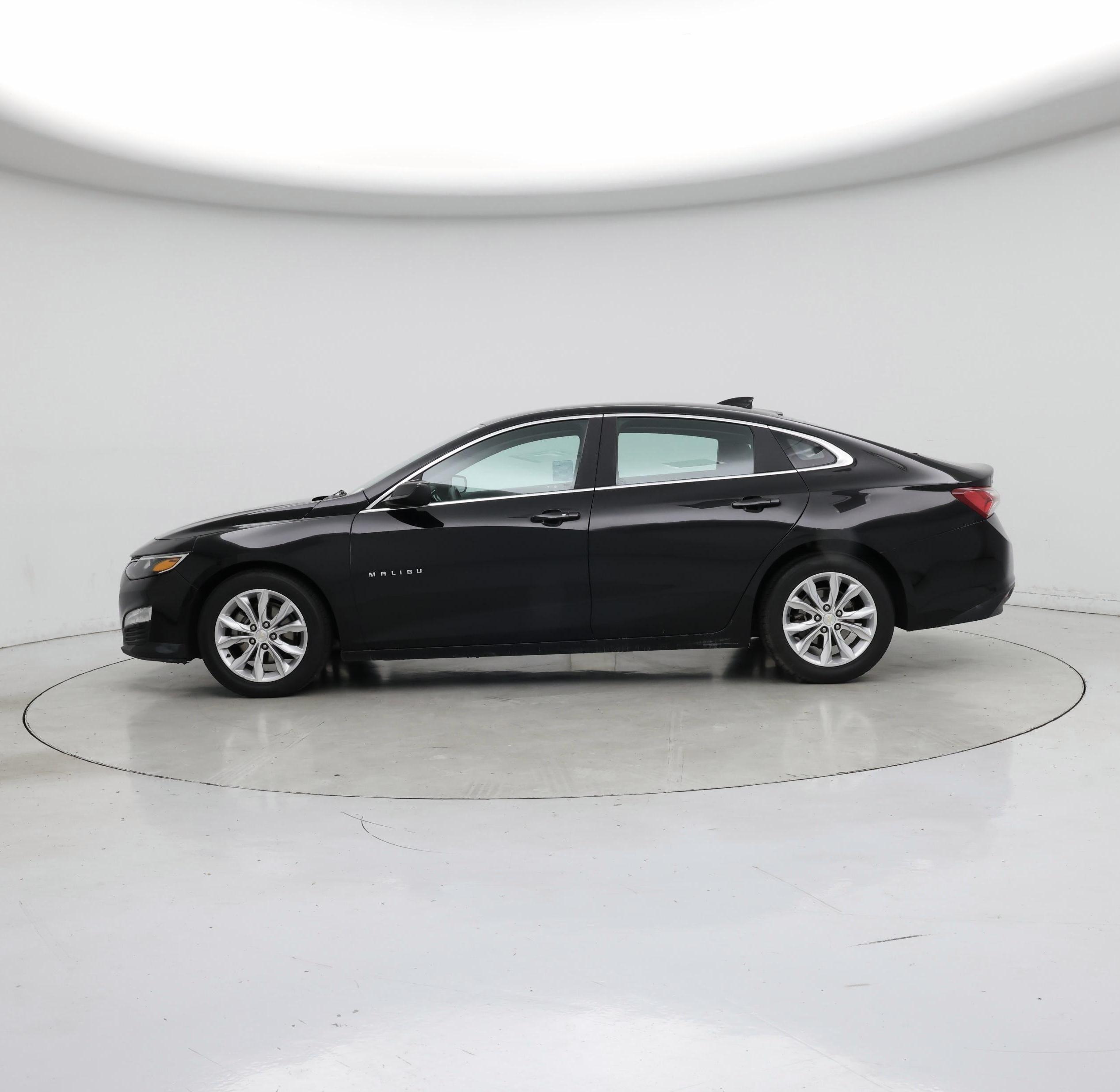 Thumbnail: 2021 Chevrolet Malibu - 3