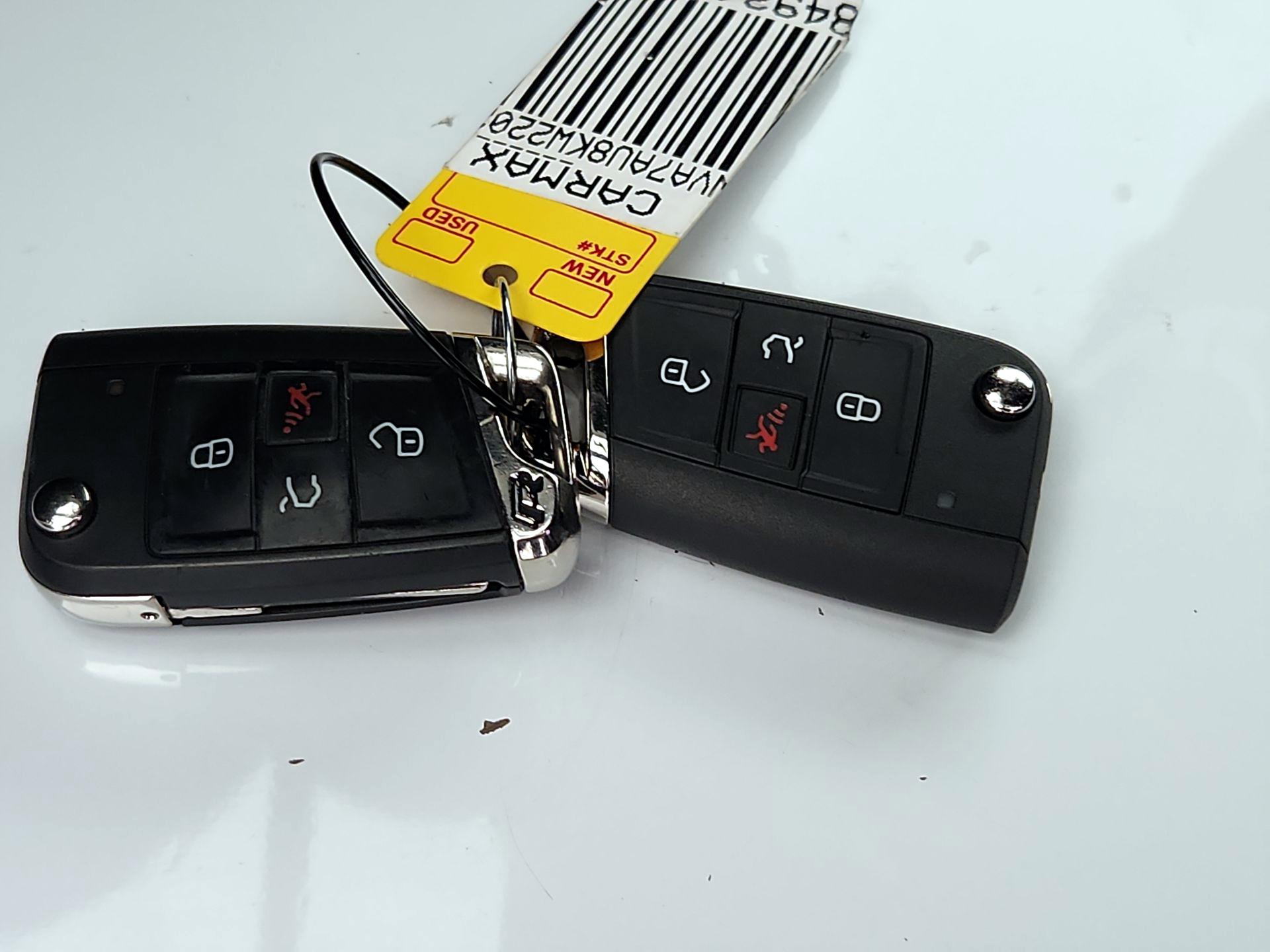 Thumbnail: 2019 Volkswagen Golf - 20