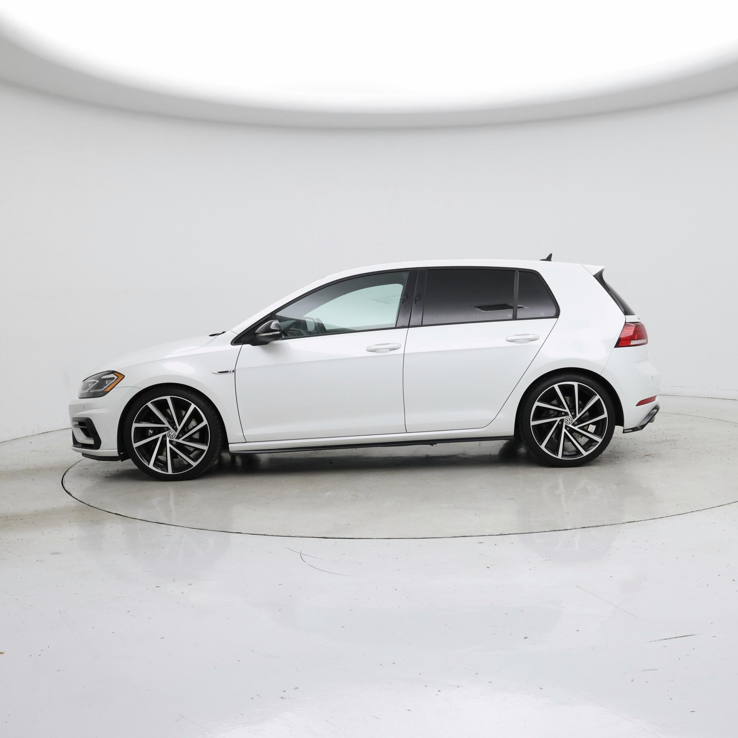 Thumbnail: 2019 Volkswagen Golf - 3