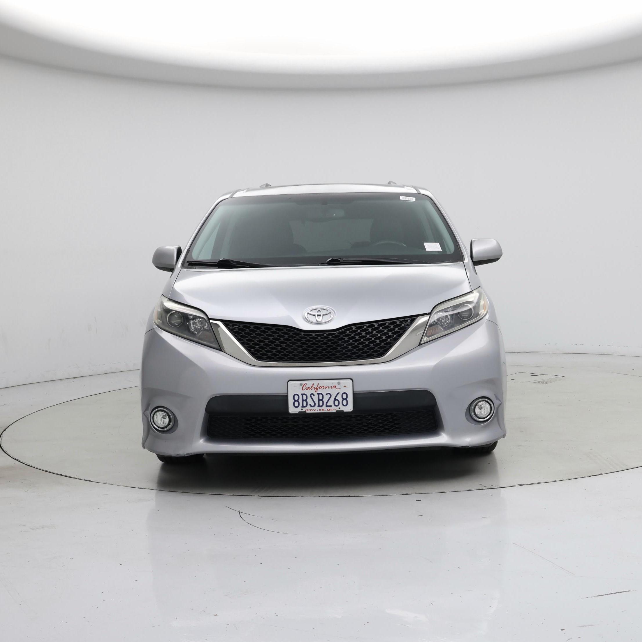 Thumbnail: 2017 Toyota Sienna - 5