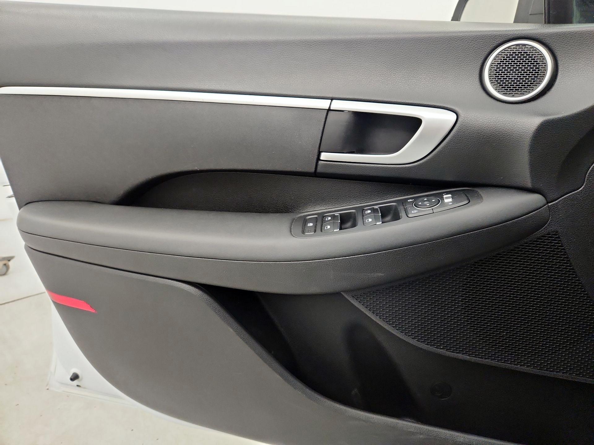 Thumbnail: 2020 Hyundai Sonata - 12