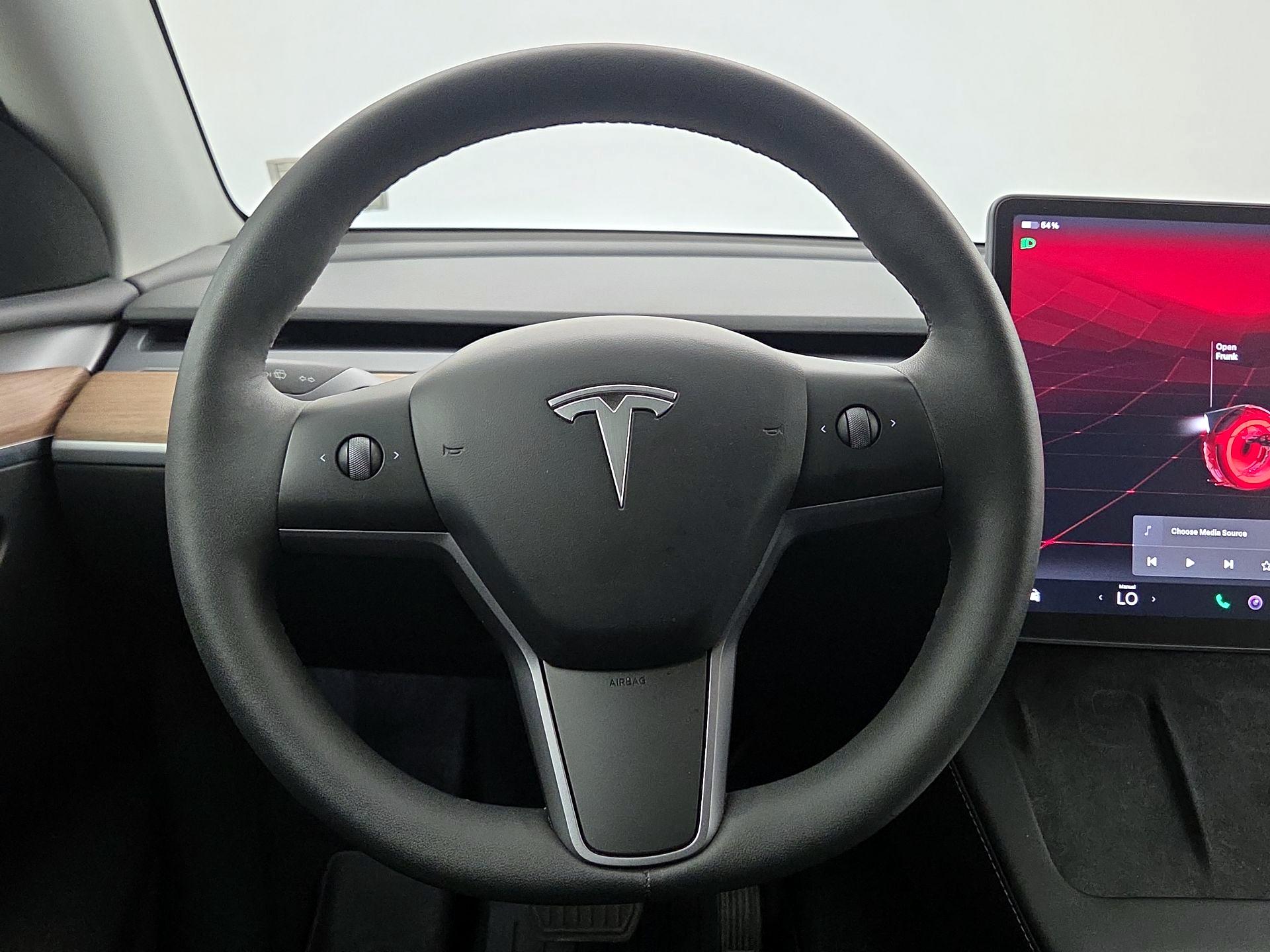 Thumbnail: 2023 Tesla Model Y - 10