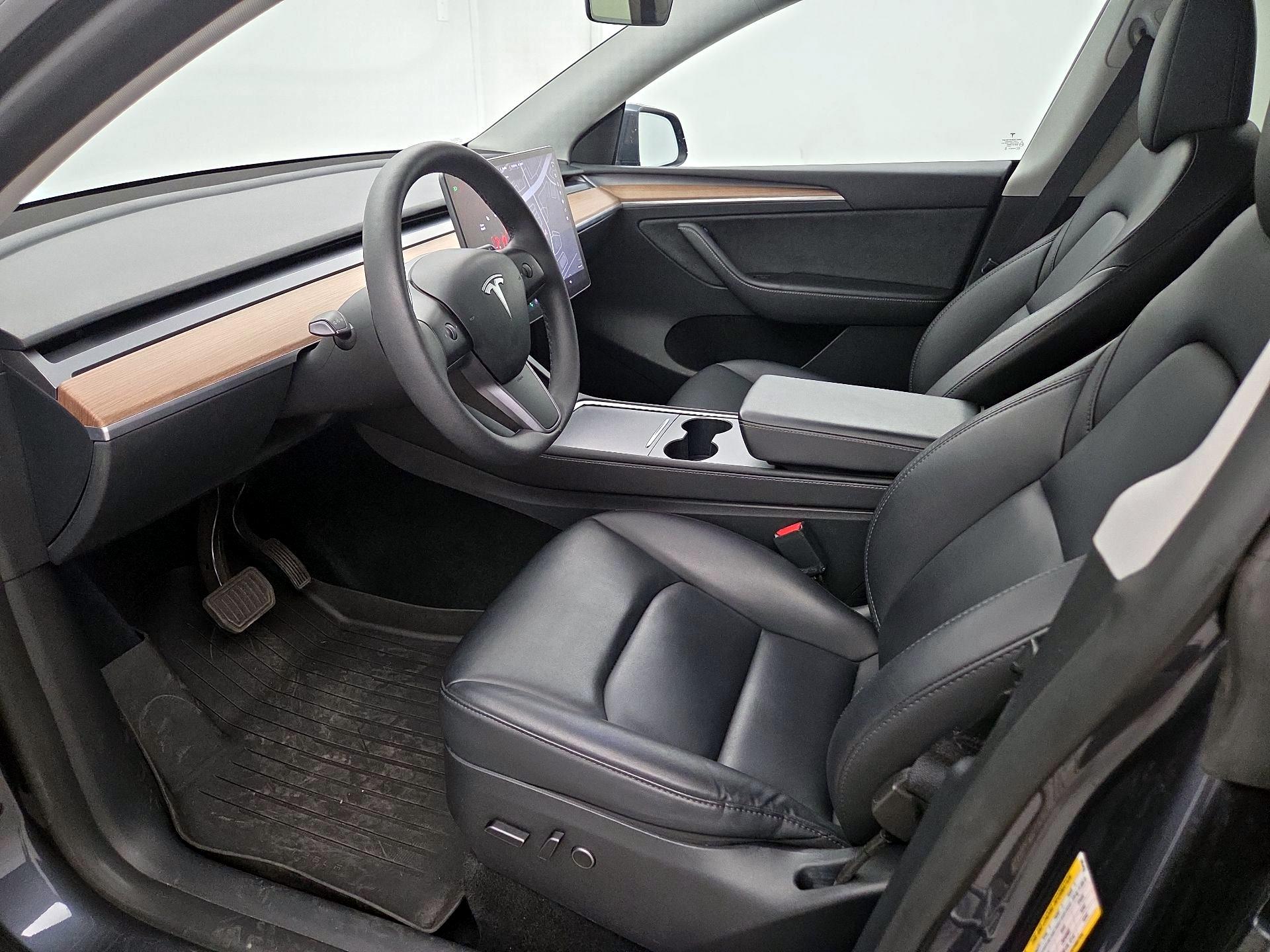 Thumbnail: 2023 Tesla Model Y - 11