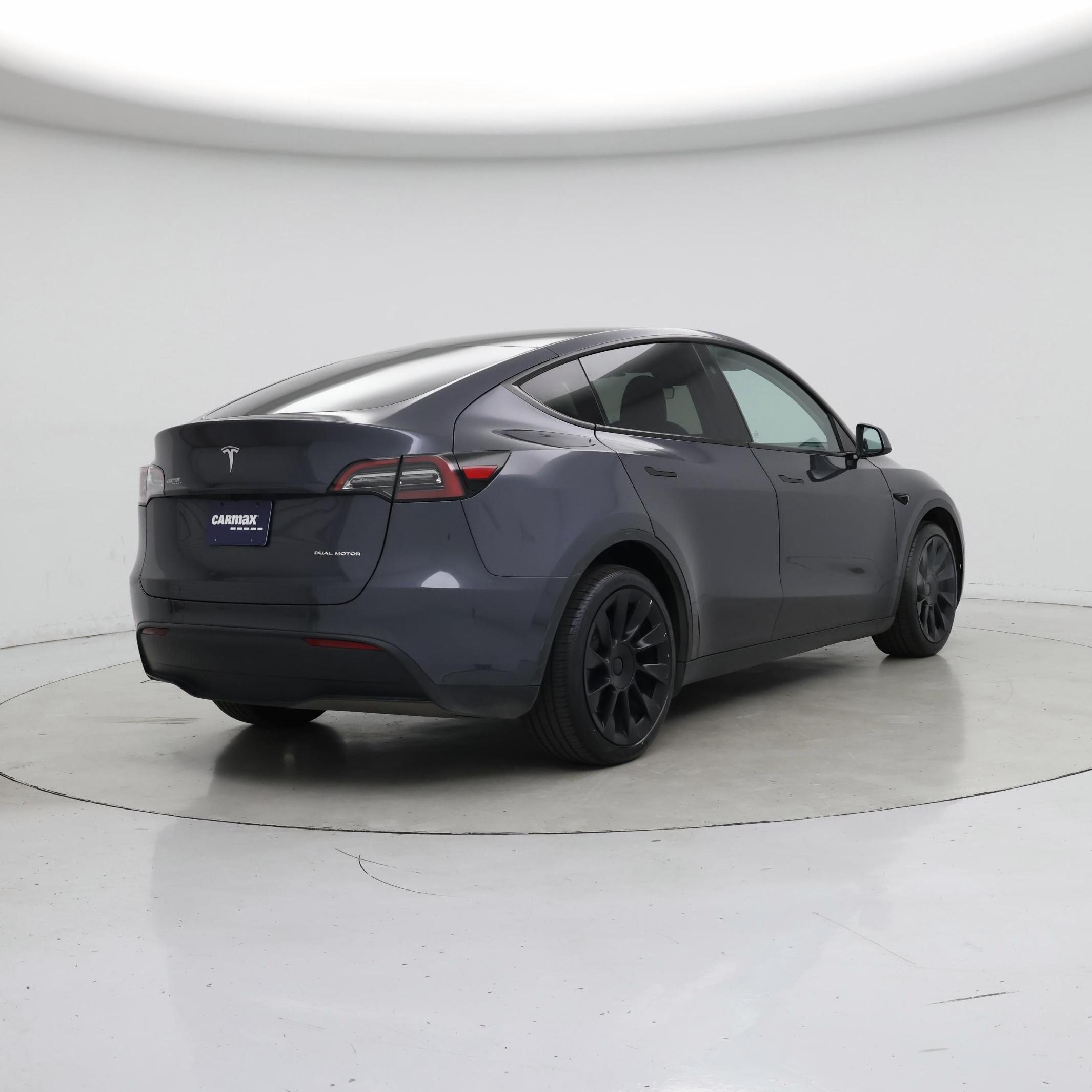 Thumbnail: 2023 Tesla Model Y - 8