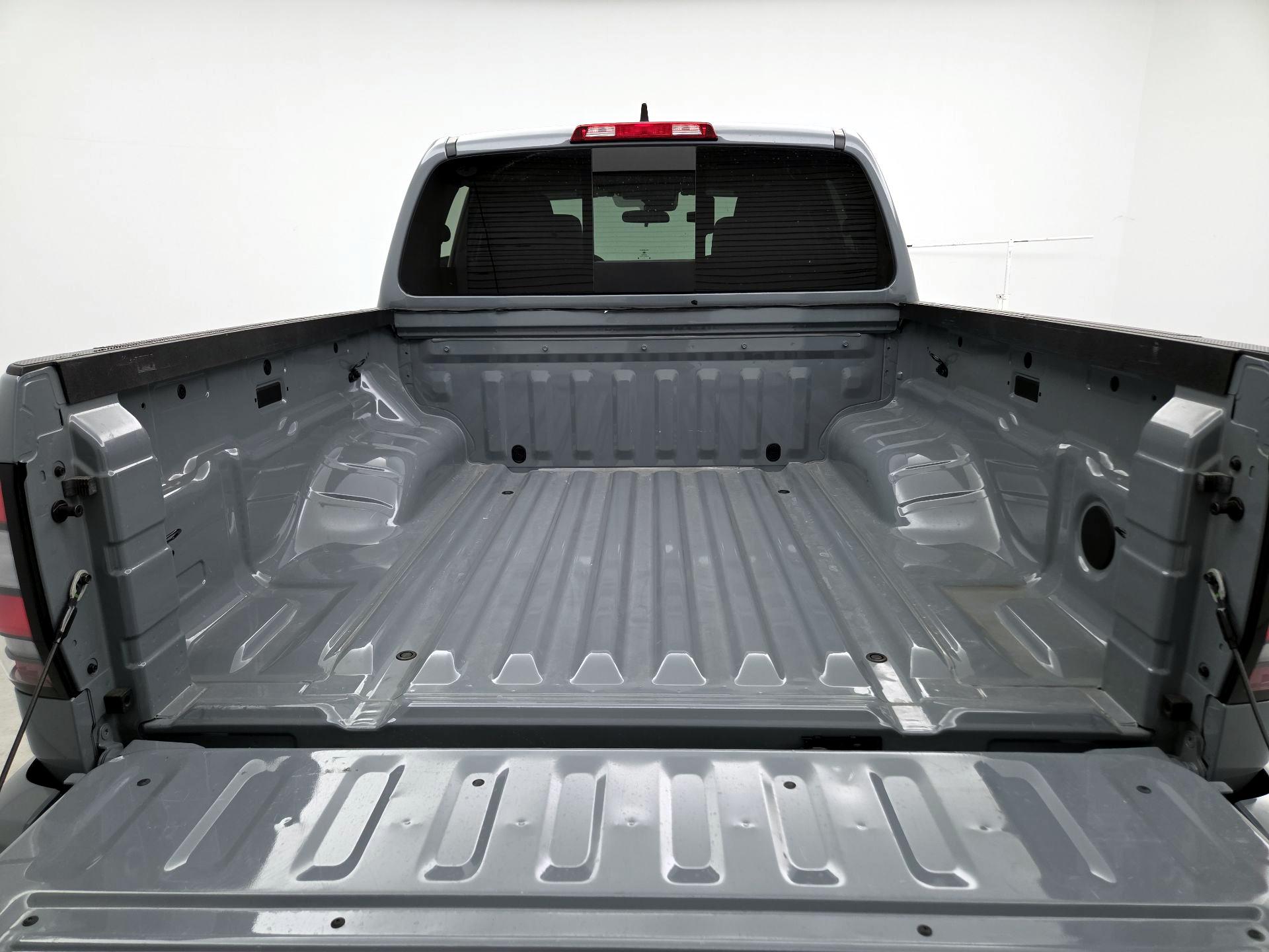 Thumbnail: 2025 Nissan Frontier - 20