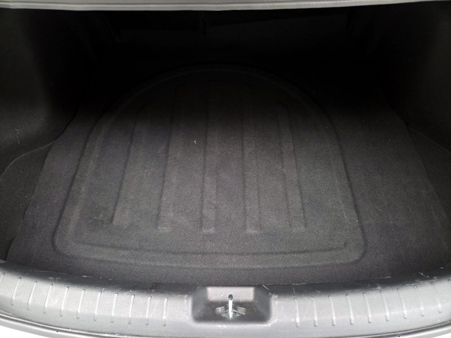 Thumbnail: 2024 Kia Forte - 19