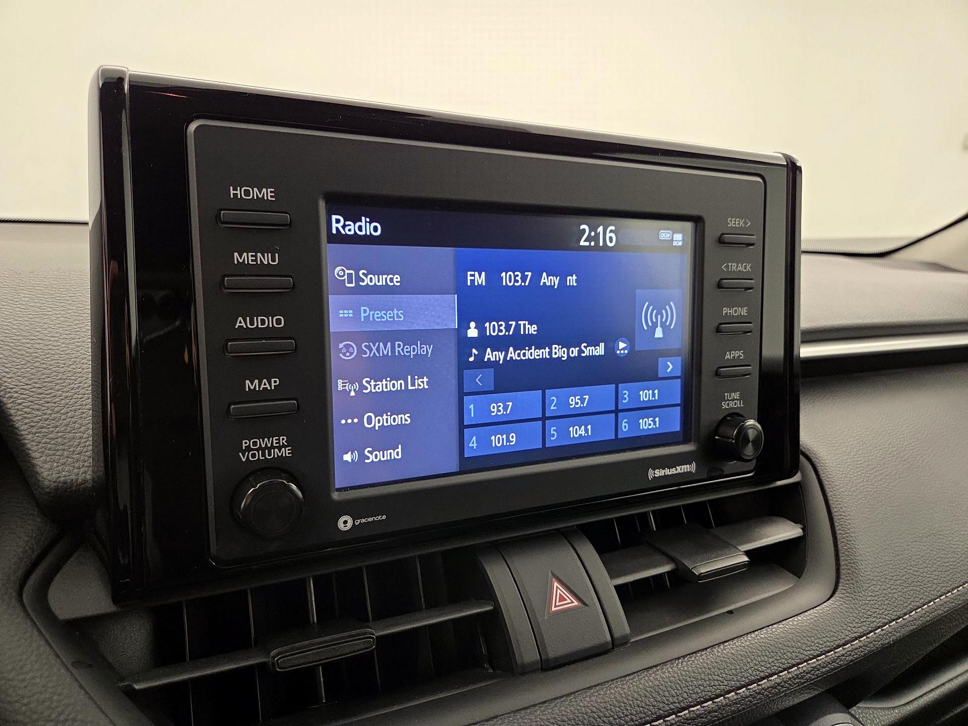 Thumbnail: 2021 Toyota RAV4 - 15