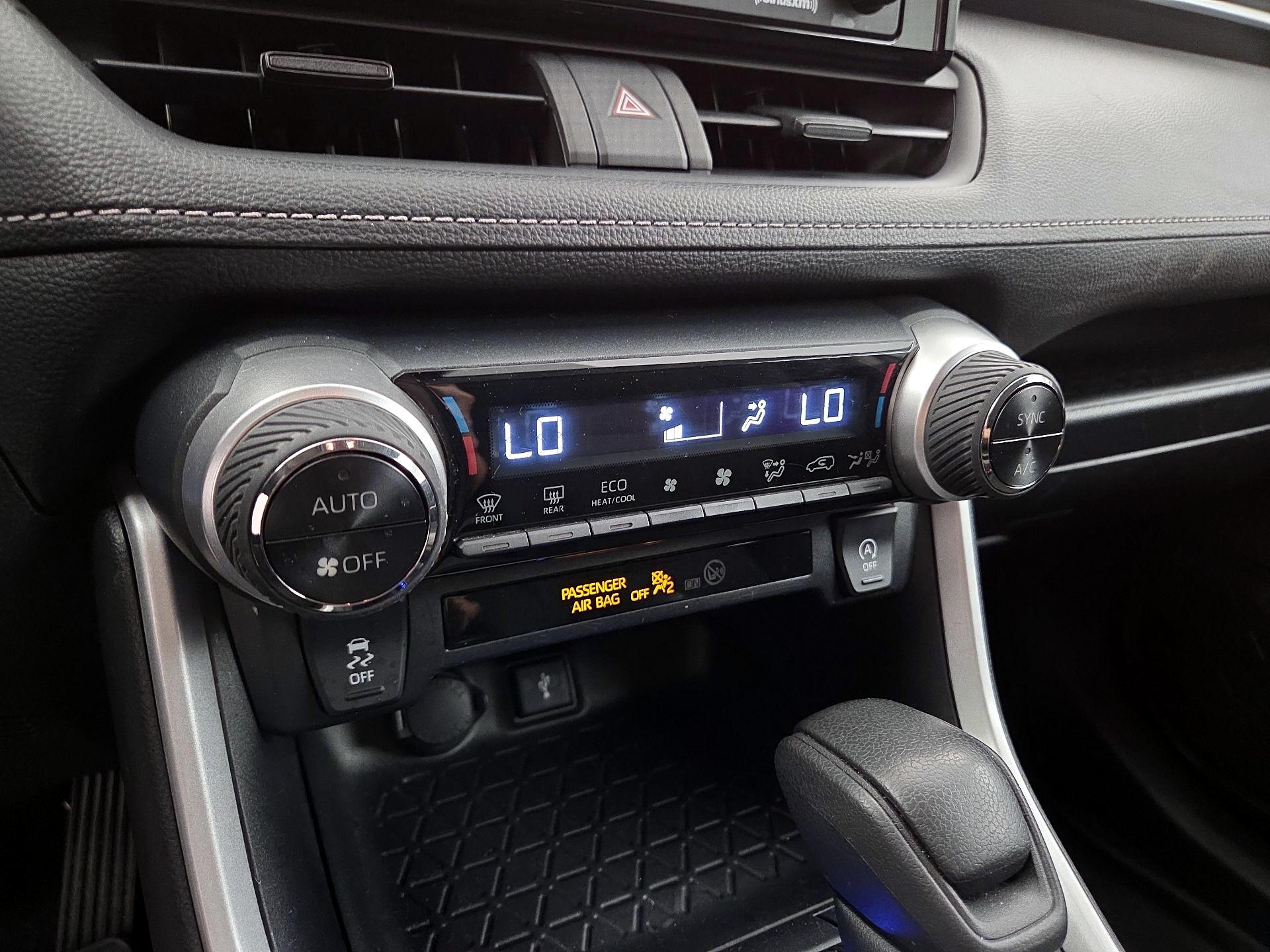 Thumbnail: 2021 Toyota RAV4 - 16