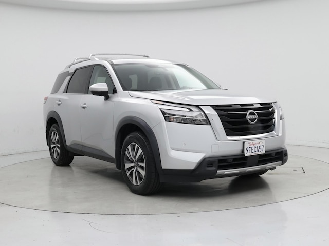 Silver 2023 Nissan Pathfinder SL FWD SUV / Crossover Front-Wheel Drive Automatic