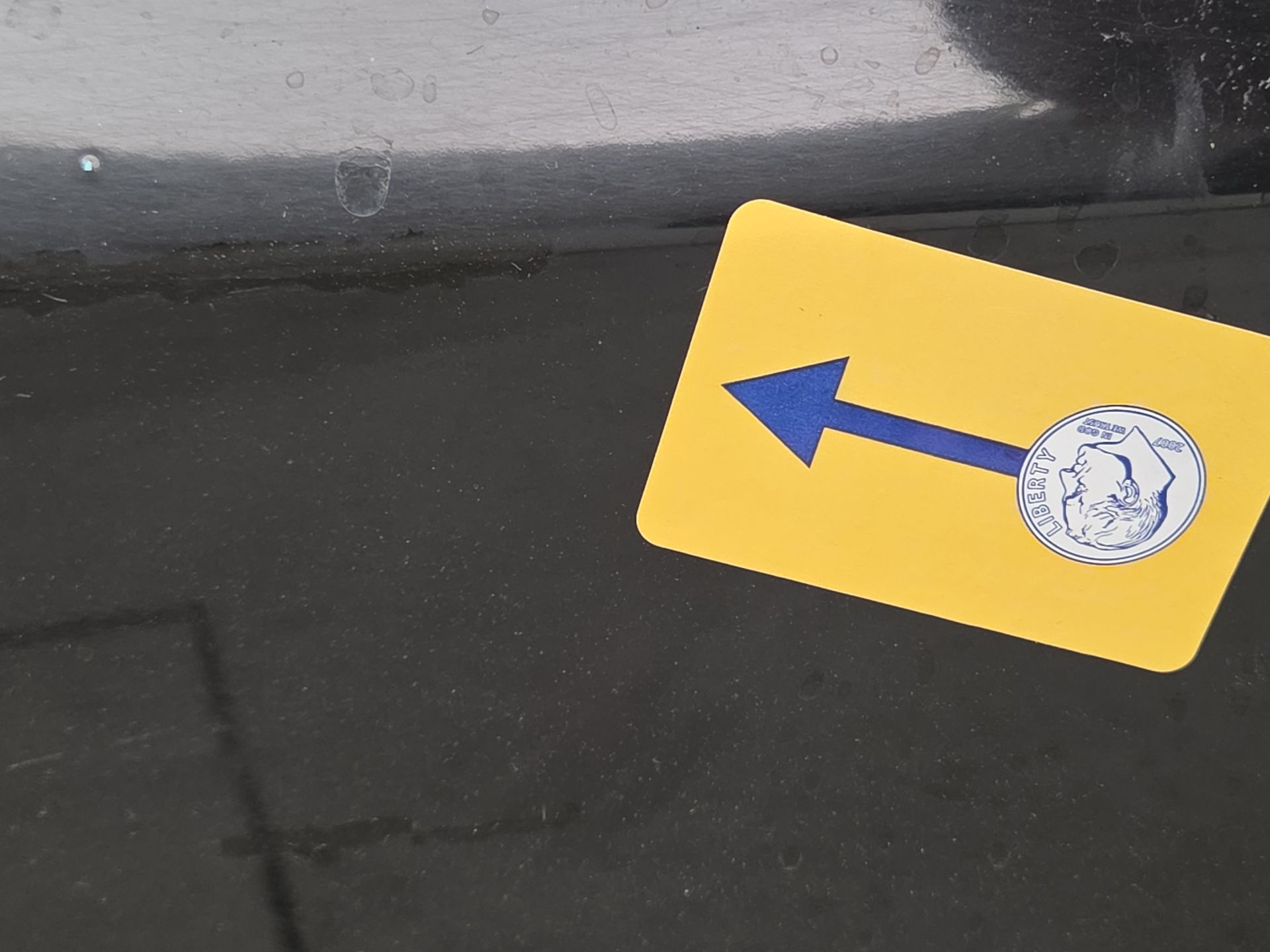 Thumbnail: 2015 smart fortwo - 19