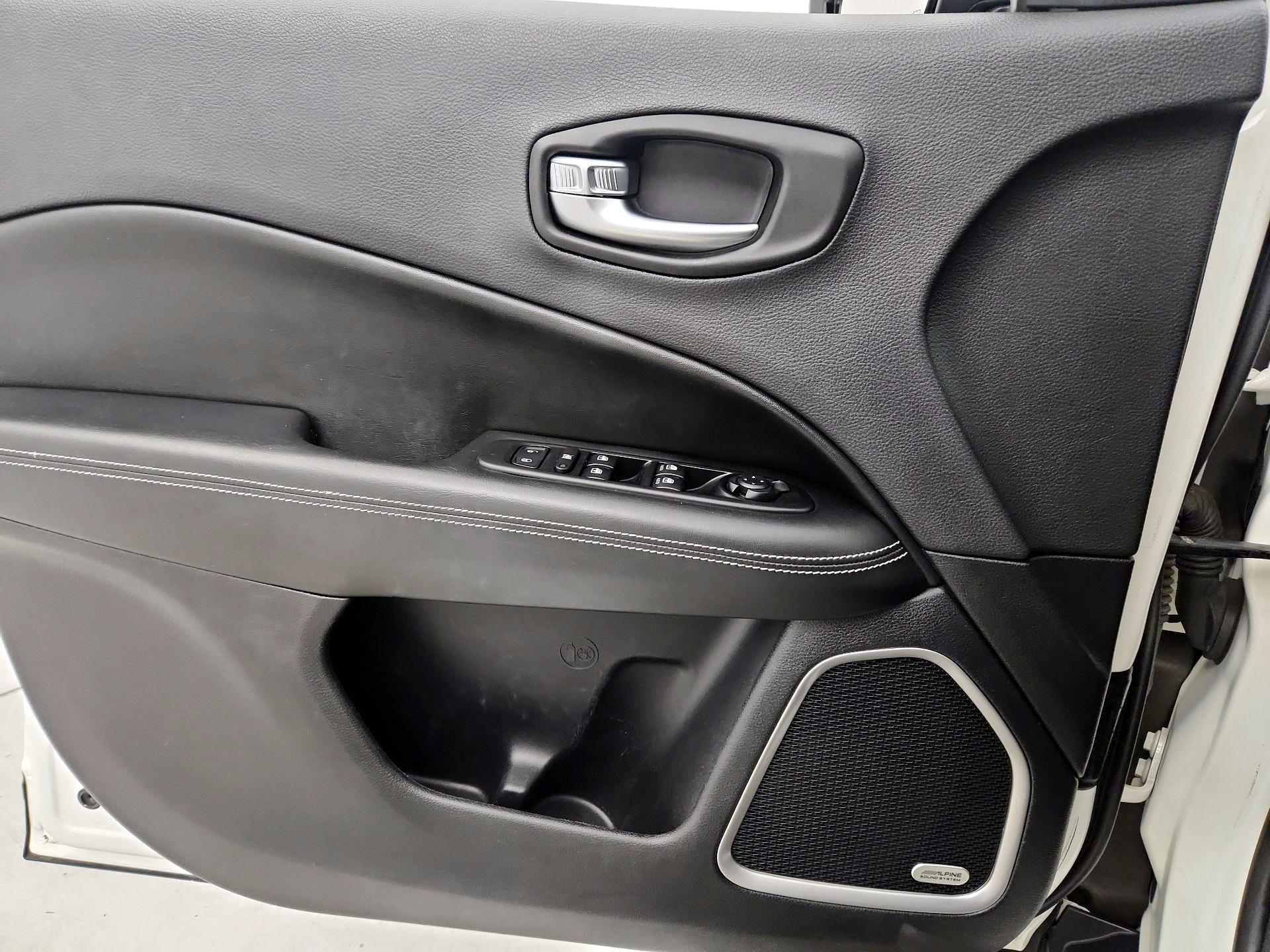 Thumbnail: 2021 Jeep Compass - 12