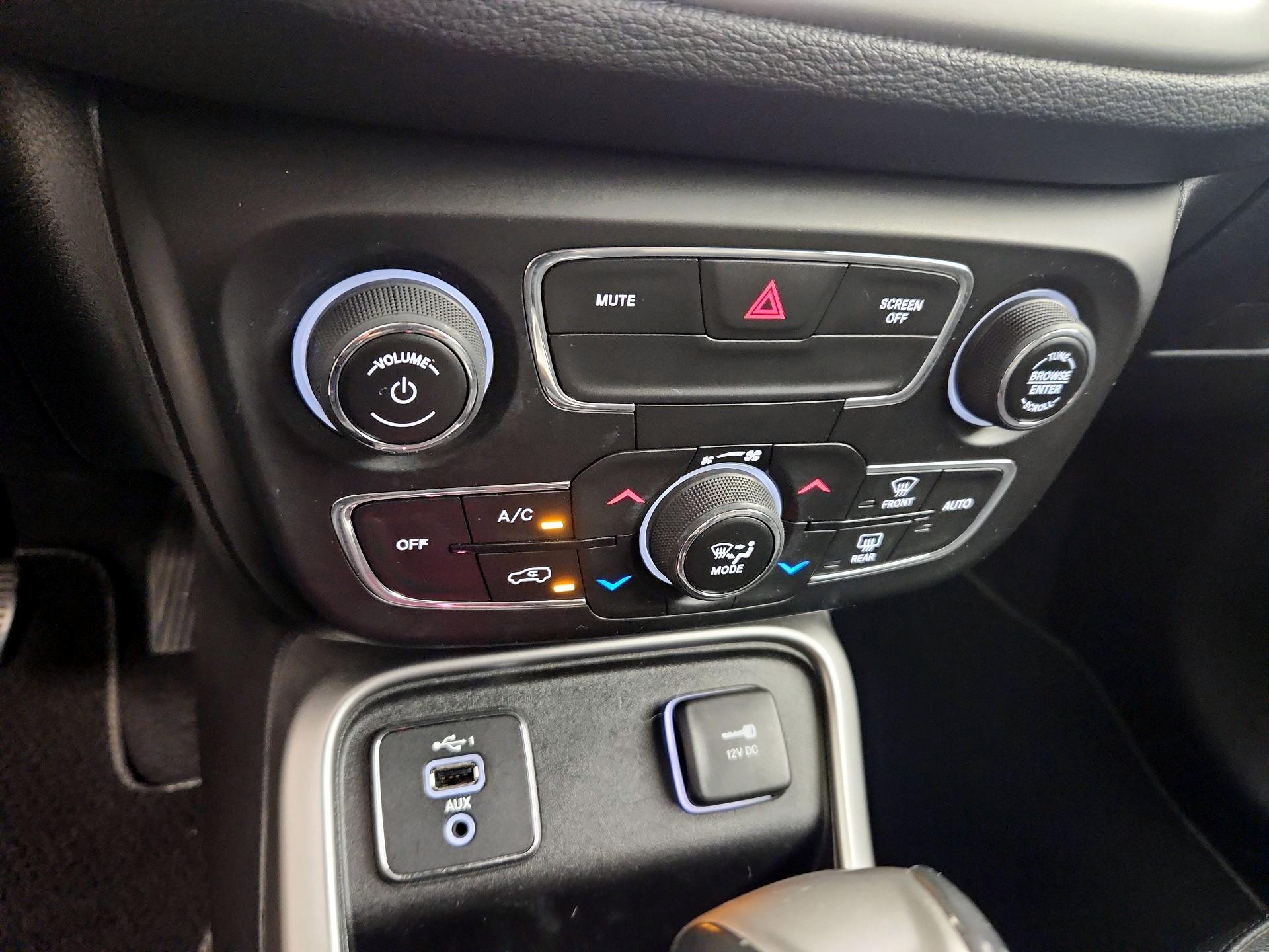 Thumbnail: 2021 Jeep Compass - 16