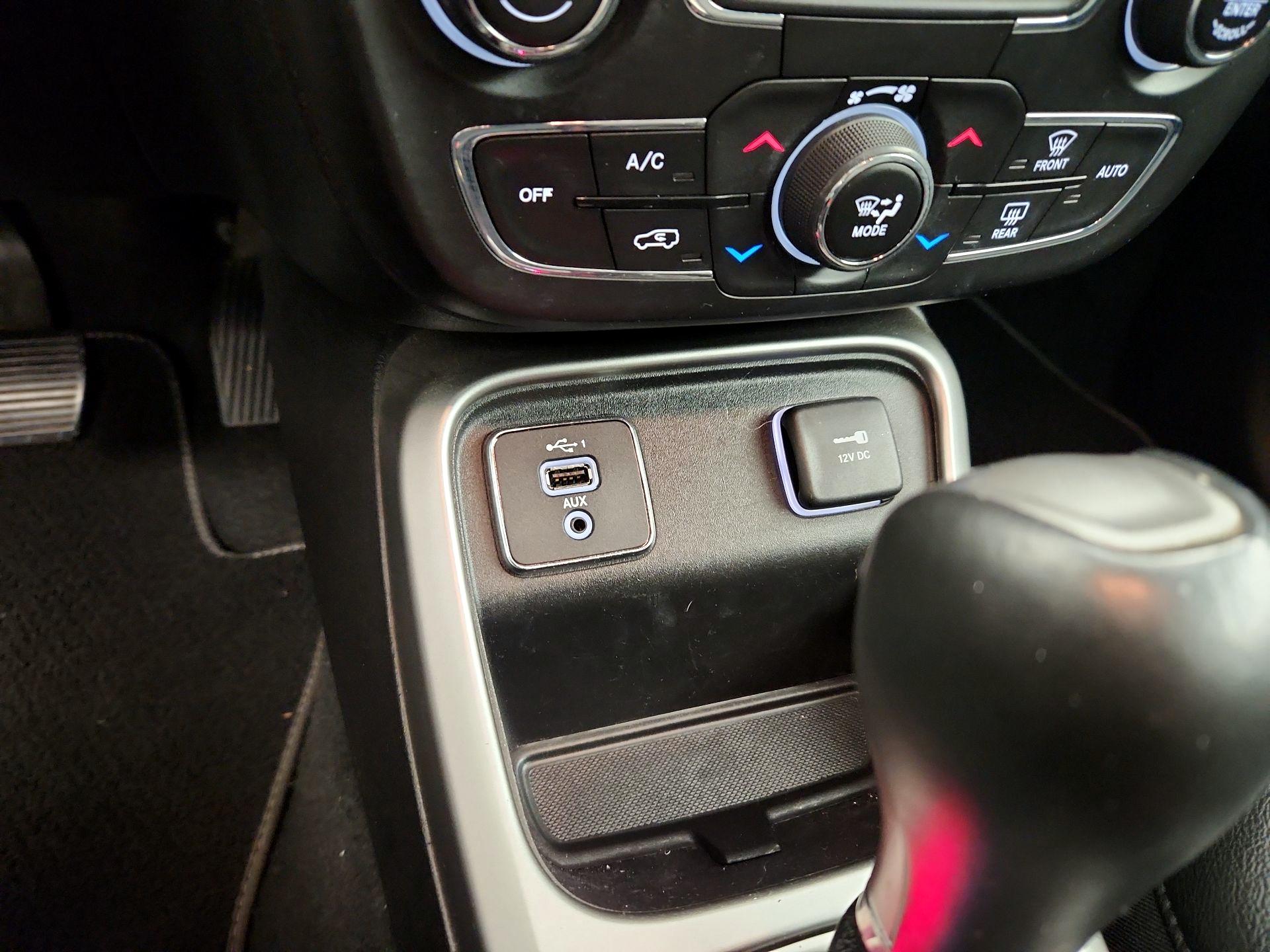 Thumbnail: 2021 Jeep Compass - 18