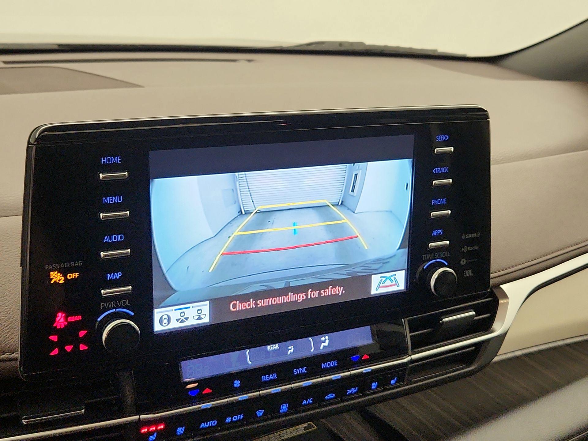 Thumbnail: 2024 Toyota Sienna - 15