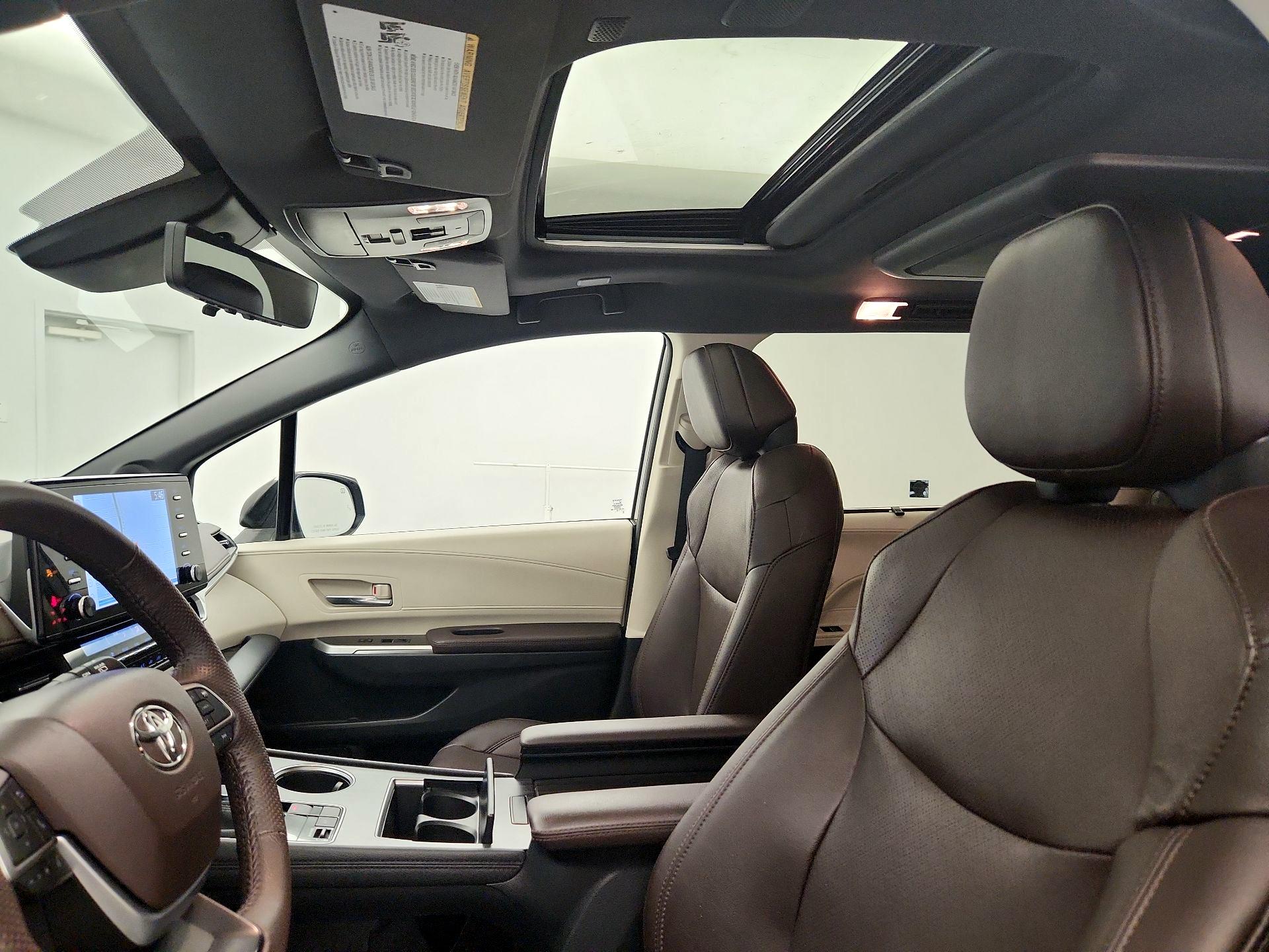 Thumbnail: 2024 Toyota Sienna - 20