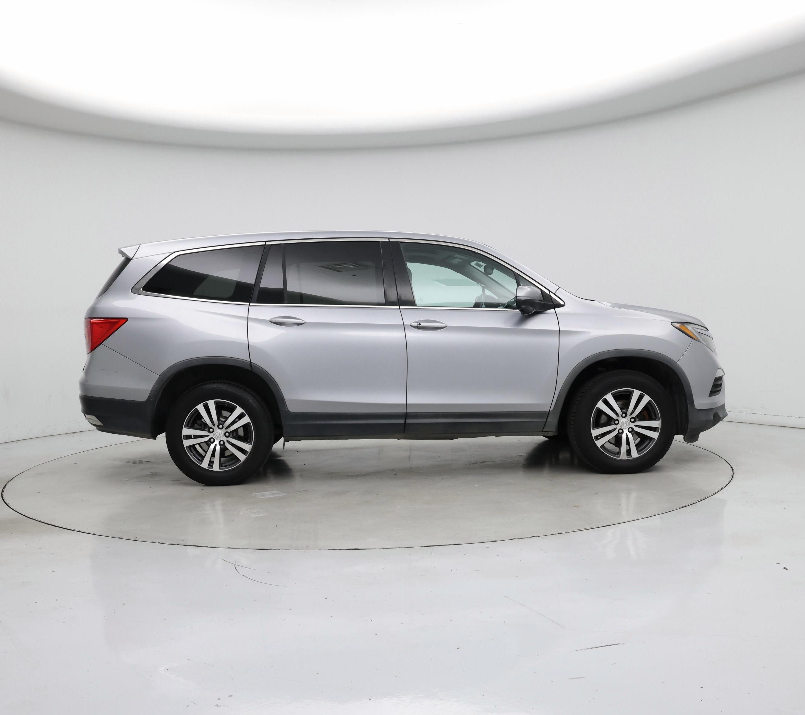 Thumbnail: 2017 Honda Pilot - 7