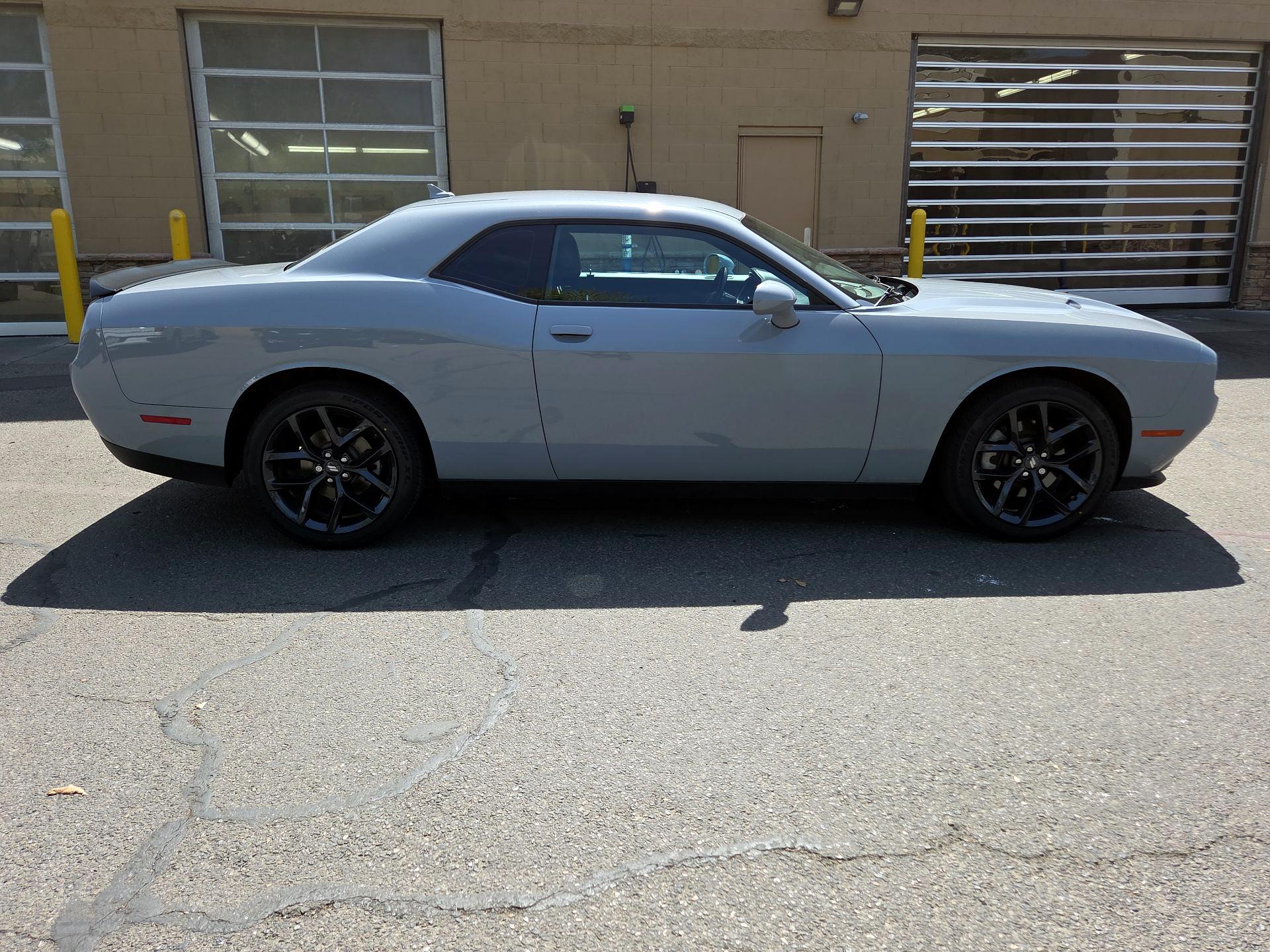 Thumbnail: 2022 Dodge Challenger - 4