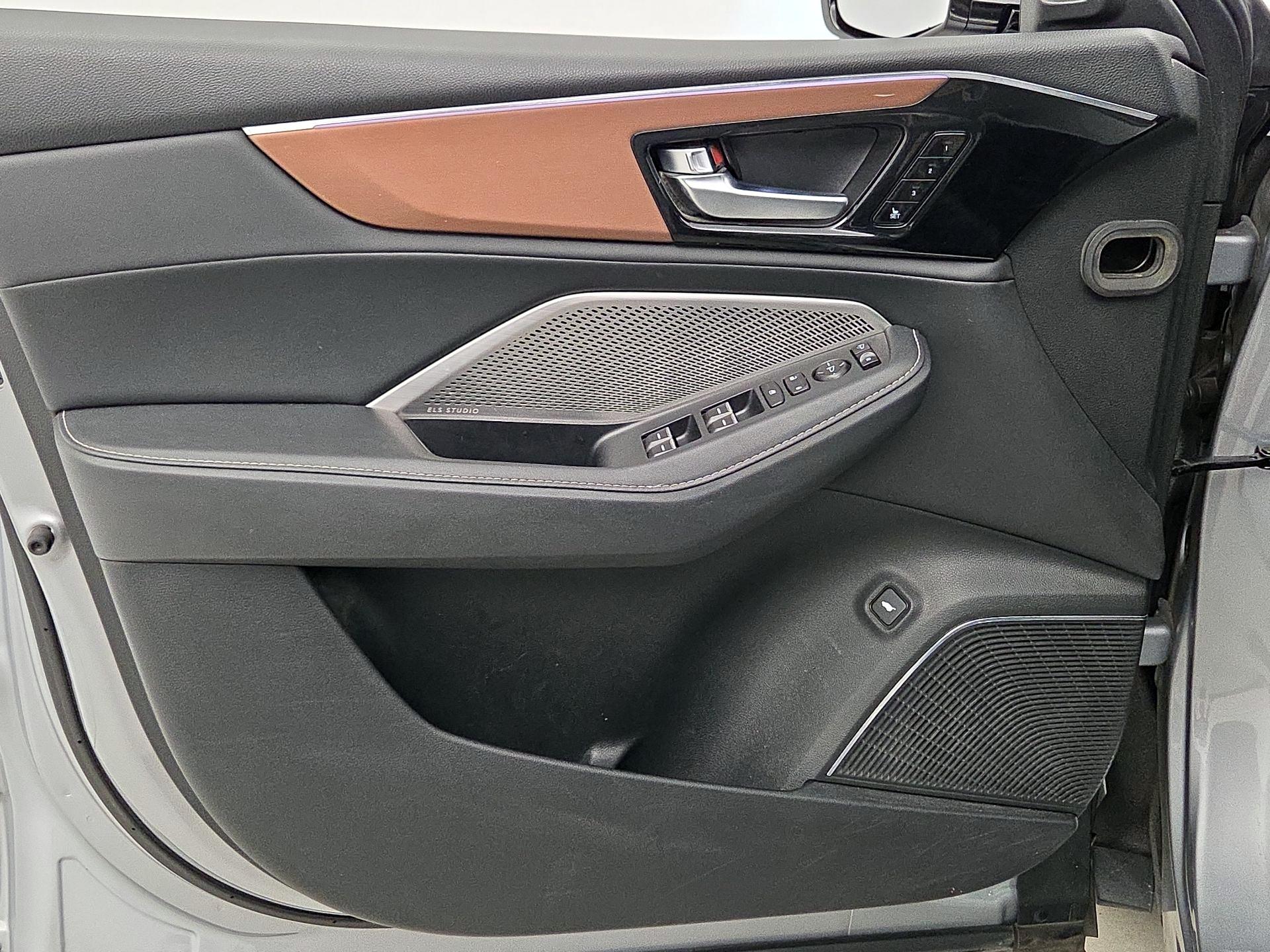 Thumbnail: 2022 Acura MDX - 12