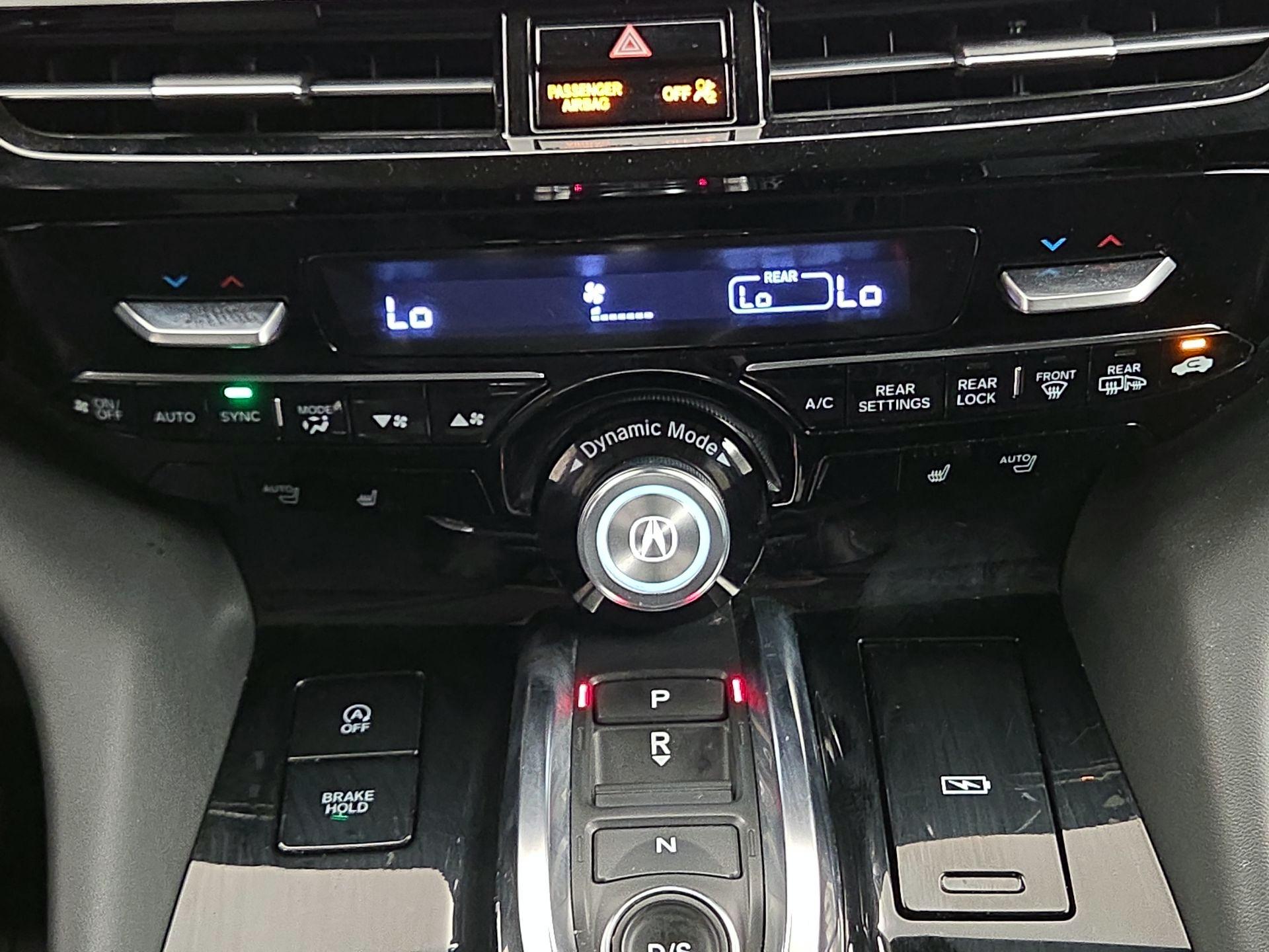 Thumbnail: 2022 Acura MDX - 17