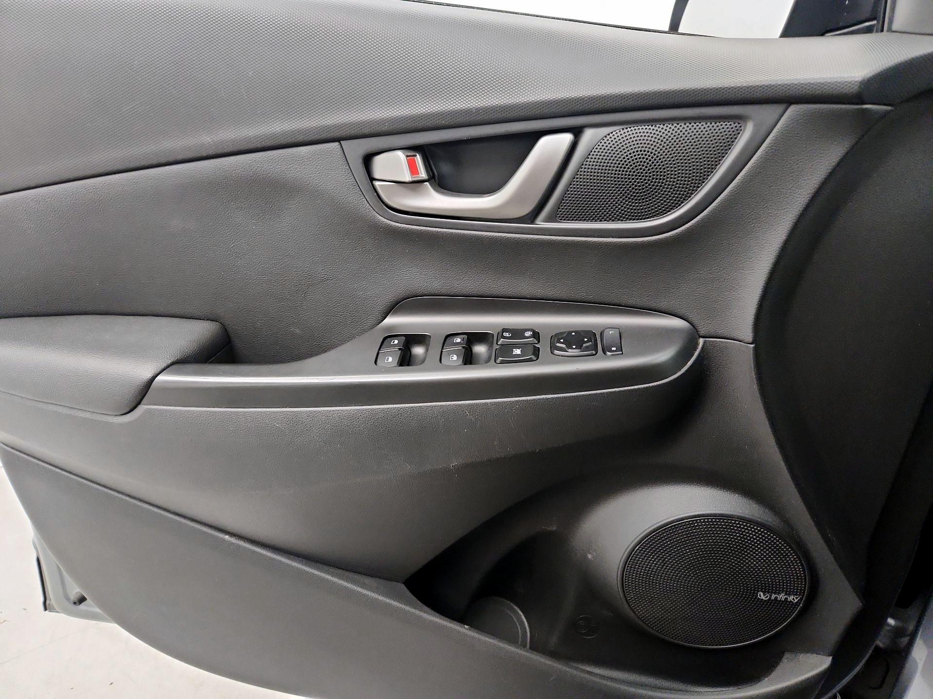 Thumbnail: 2021 Hyundai Kona - 12