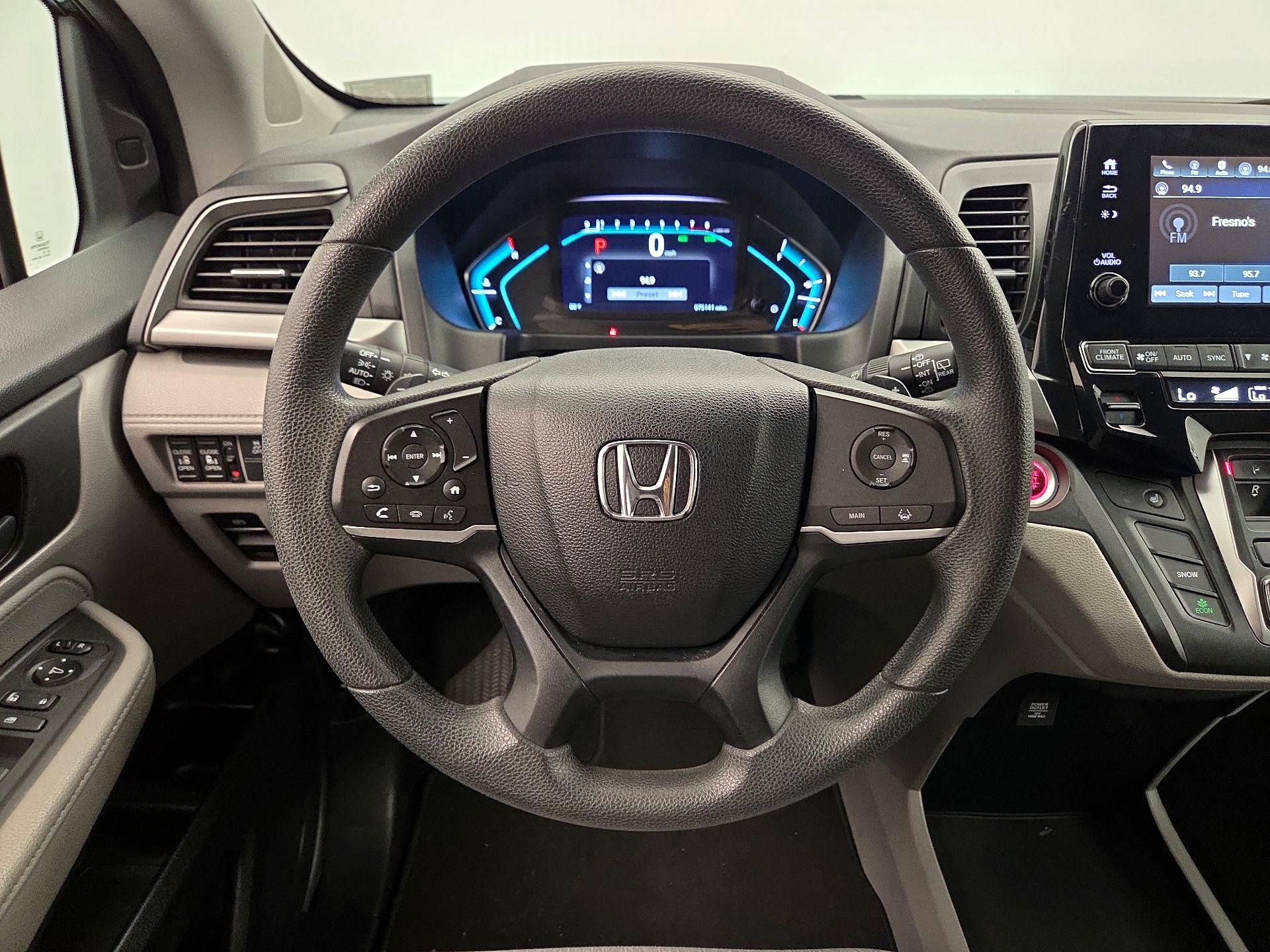 Thumbnail: 2018 Honda Odyssey - 10