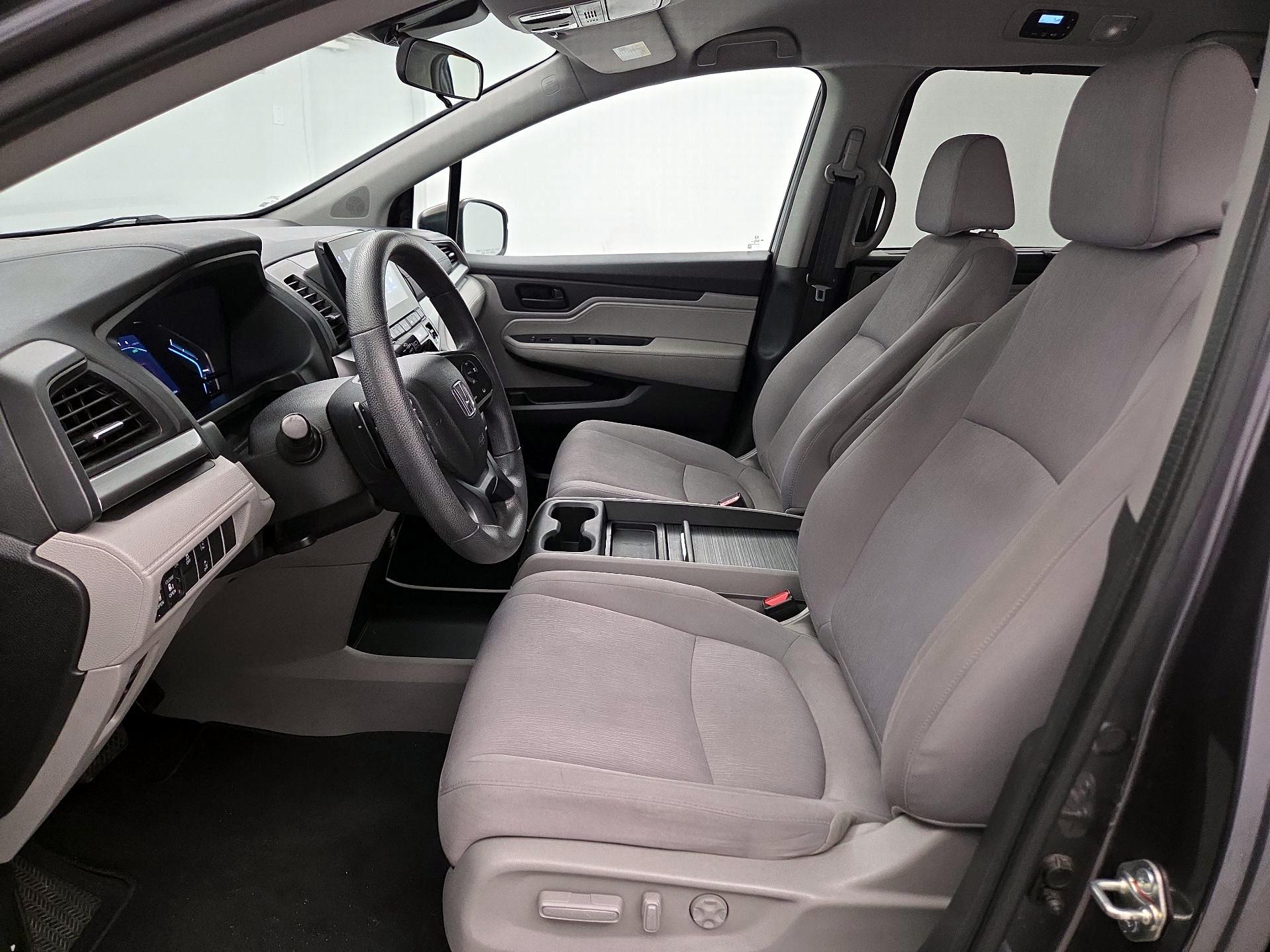 Thumbnail: 2018 Honda Odyssey - 11