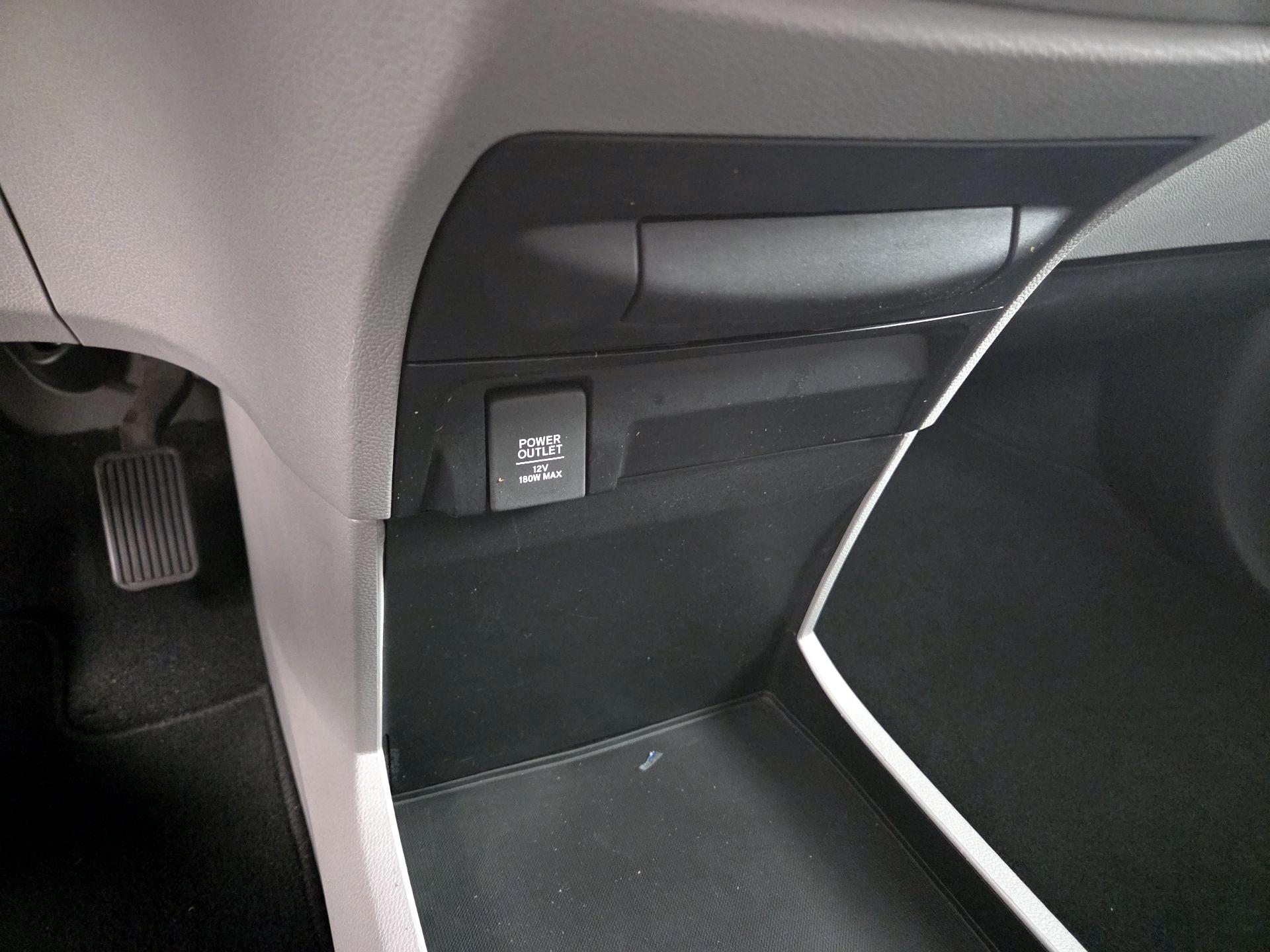 Thumbnail: 2018 Honda Odyssey - 18