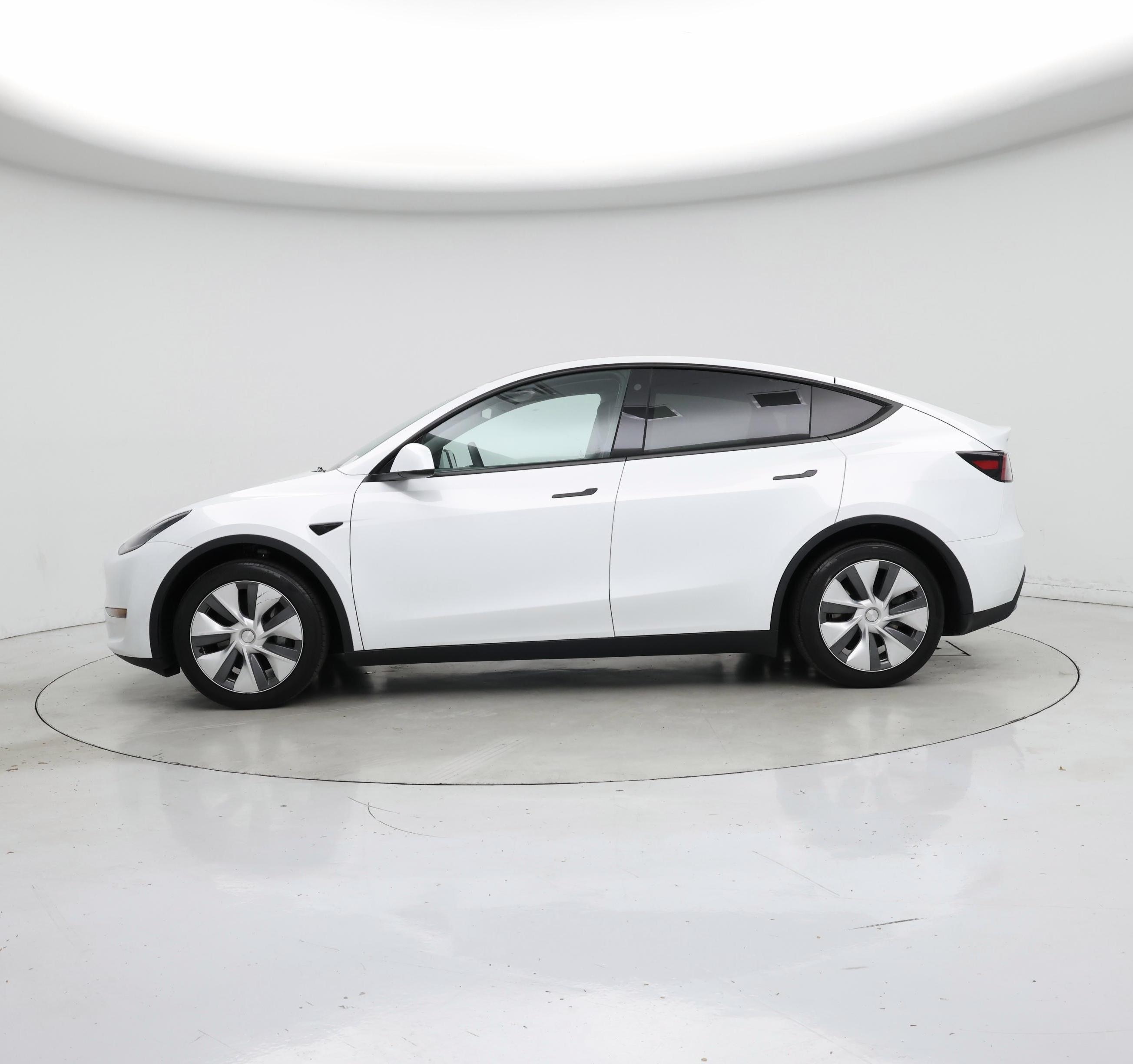 Thumbnail: 2023 Tesla Model Y - 3