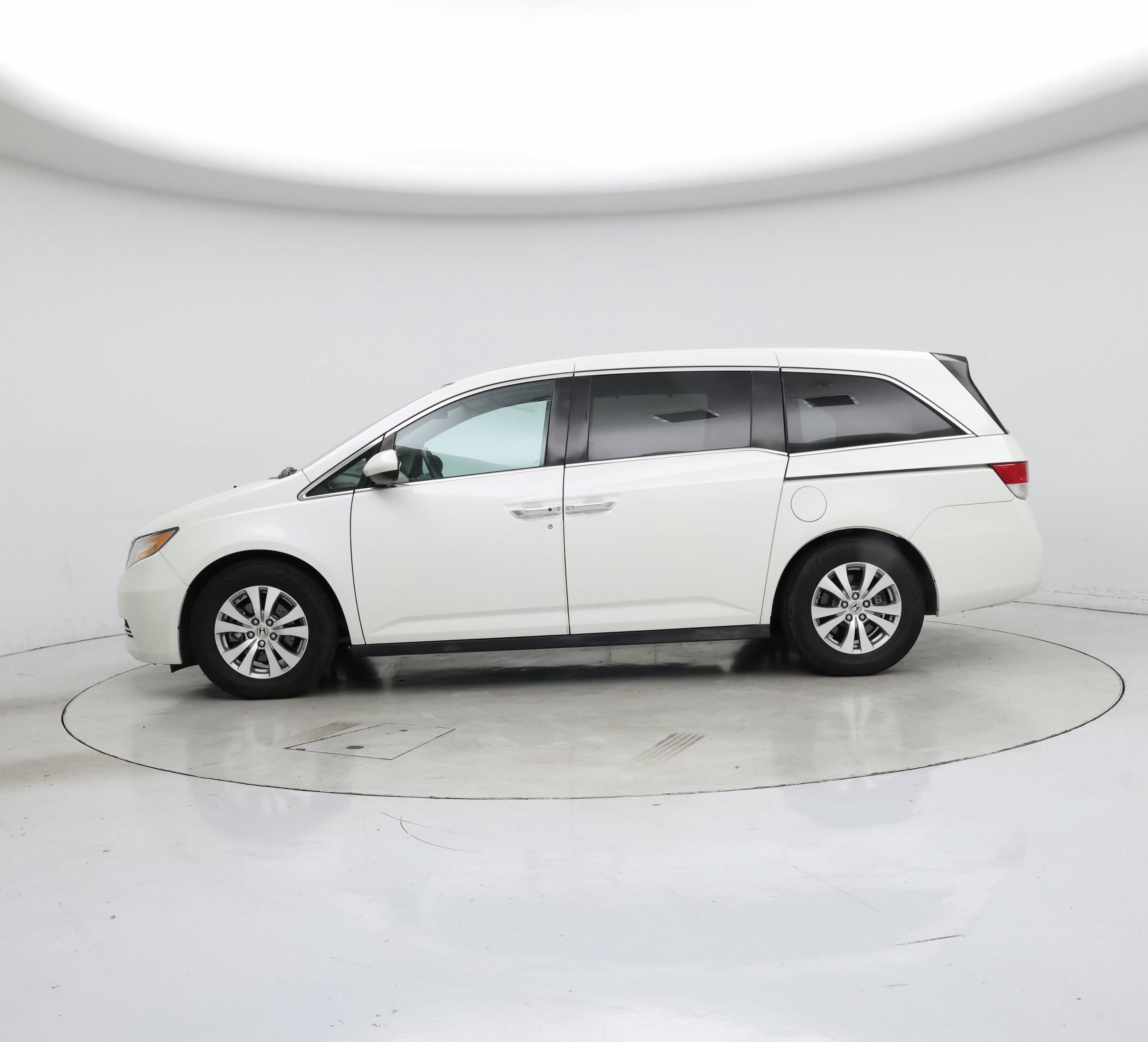 Thumbnail: 2015 Honda Odyssey - 3