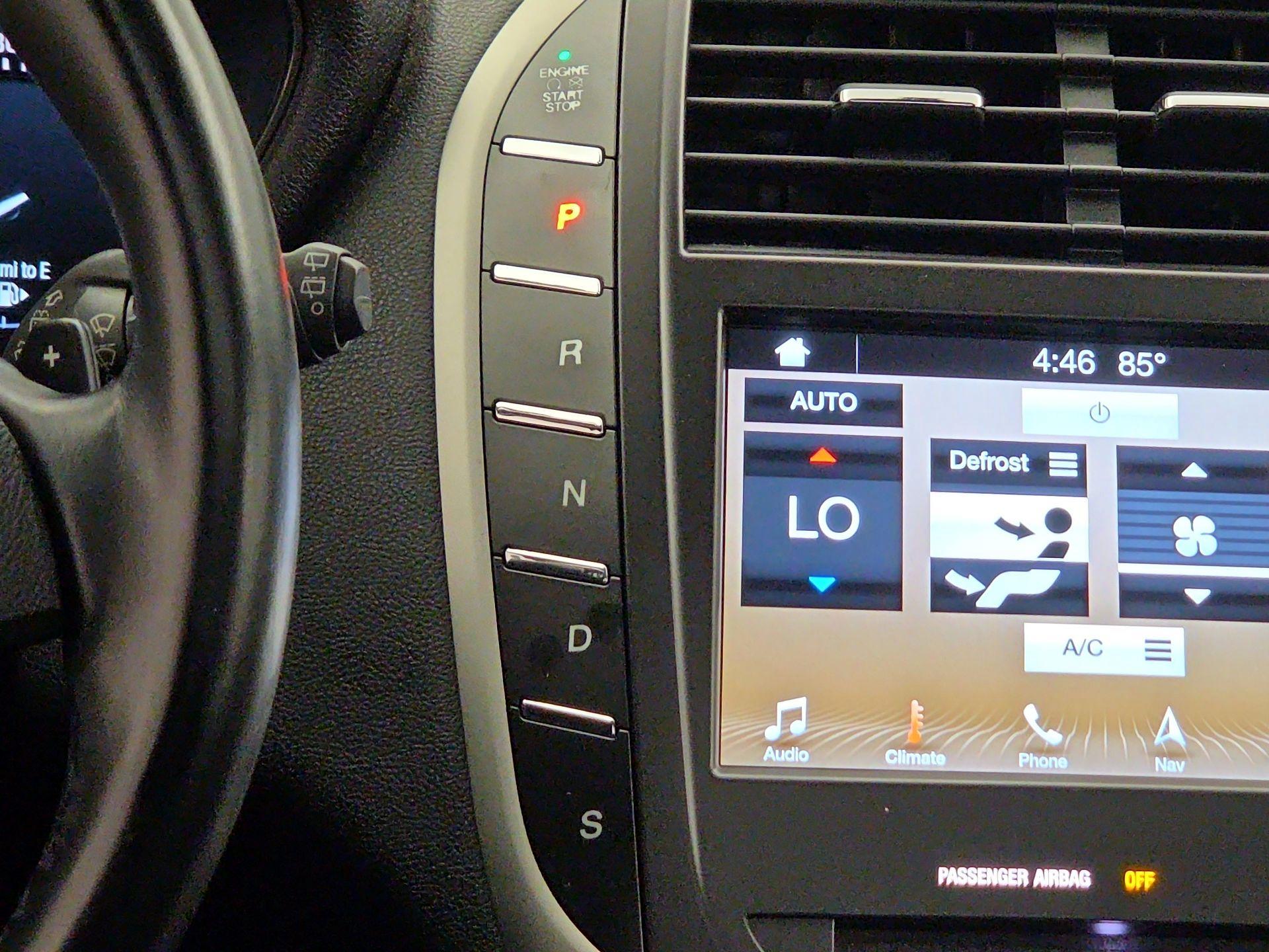 Thumbnail: 2016 Lincoln MKC - 18