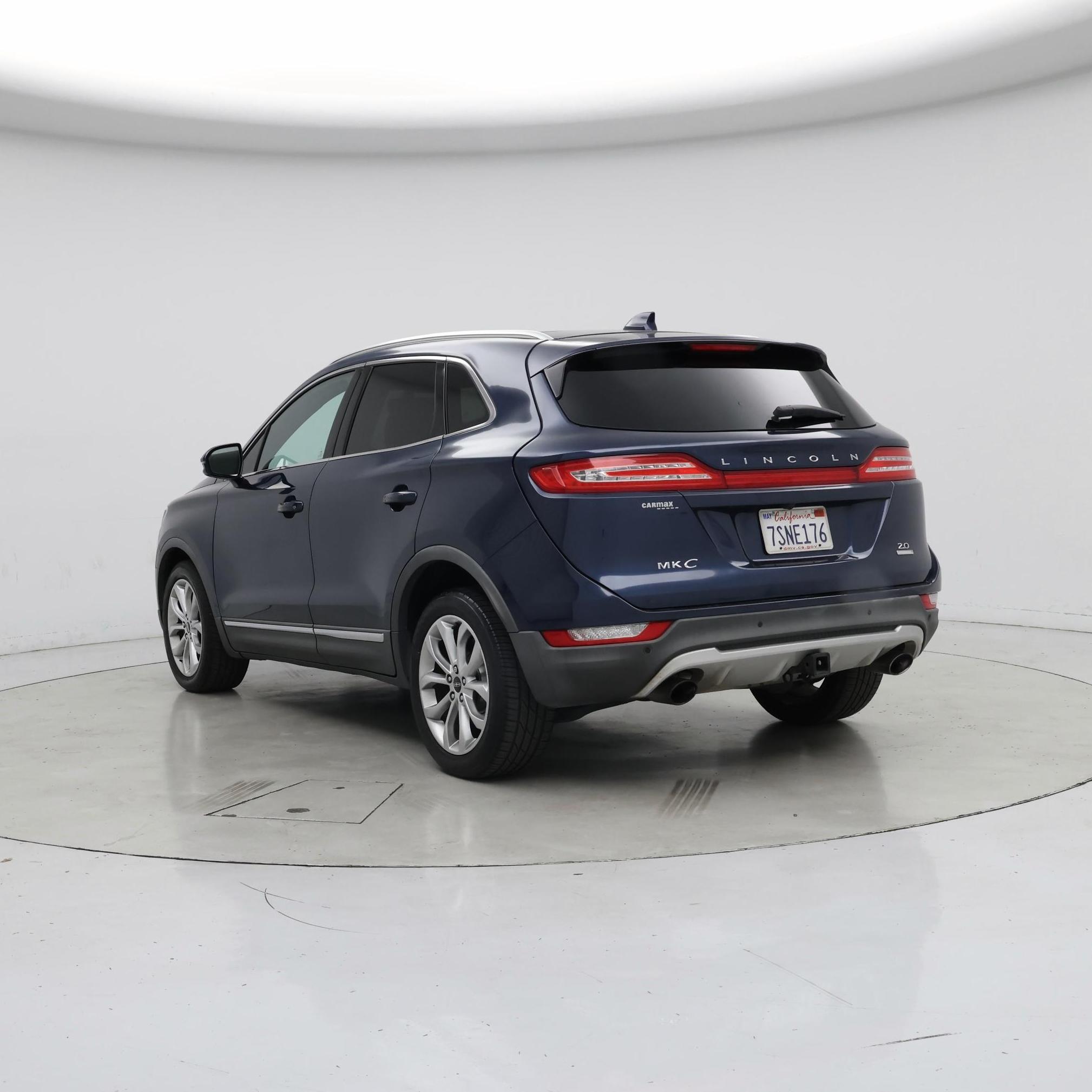 Thumbnail: 2016 Lincoln MKC - 2