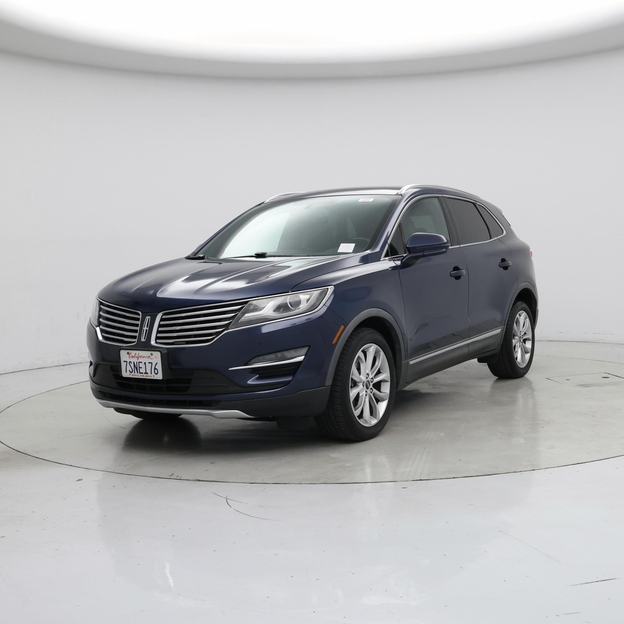 Thumbnail: 2016 Lincoln MKC - 4