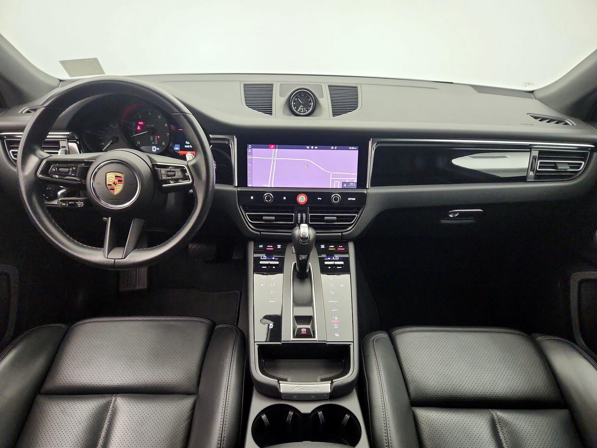 Thumbnail: 2024 Porsche Macan - 9