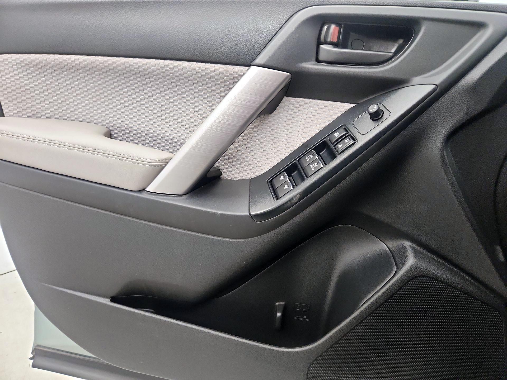 Thumbnail: 2018 Subaru Forester - 12