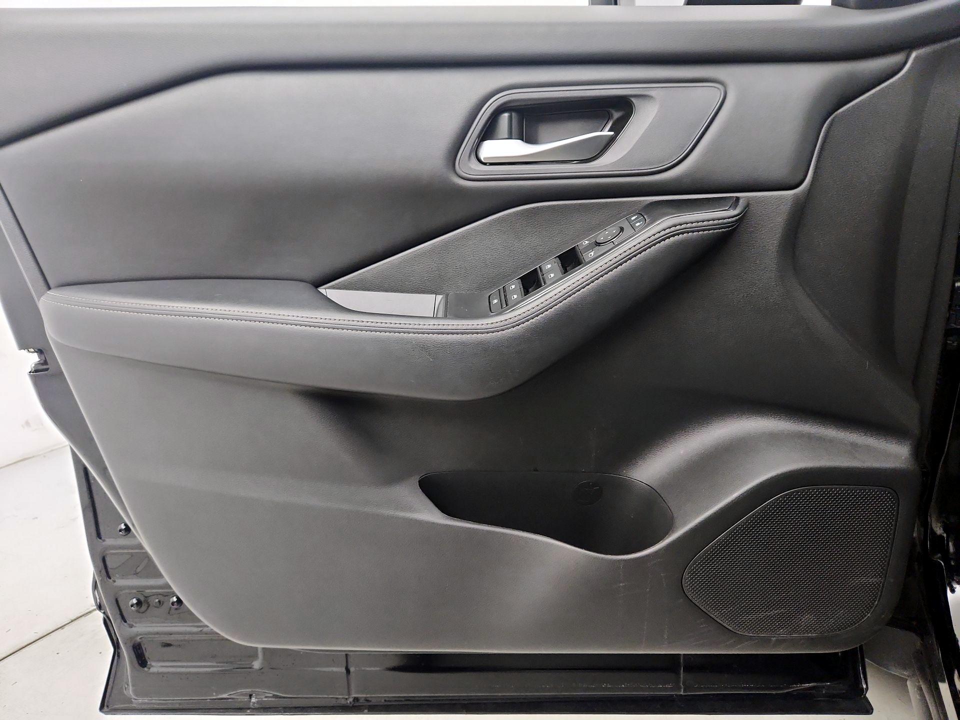 Thumbnail: 2024 Nissan Rogue - 12